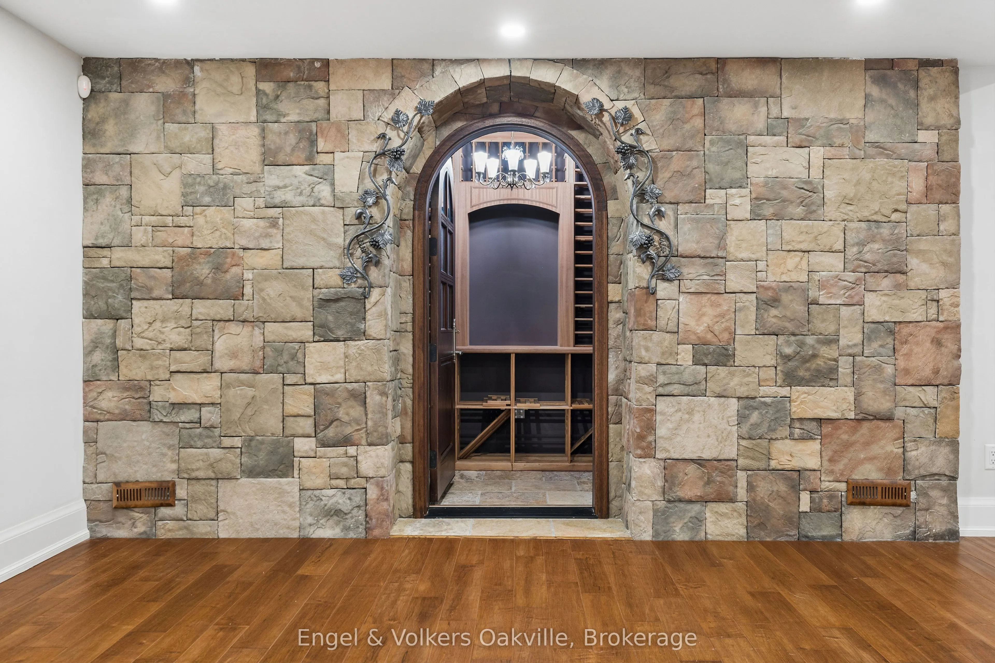 1182 Streambank Drive