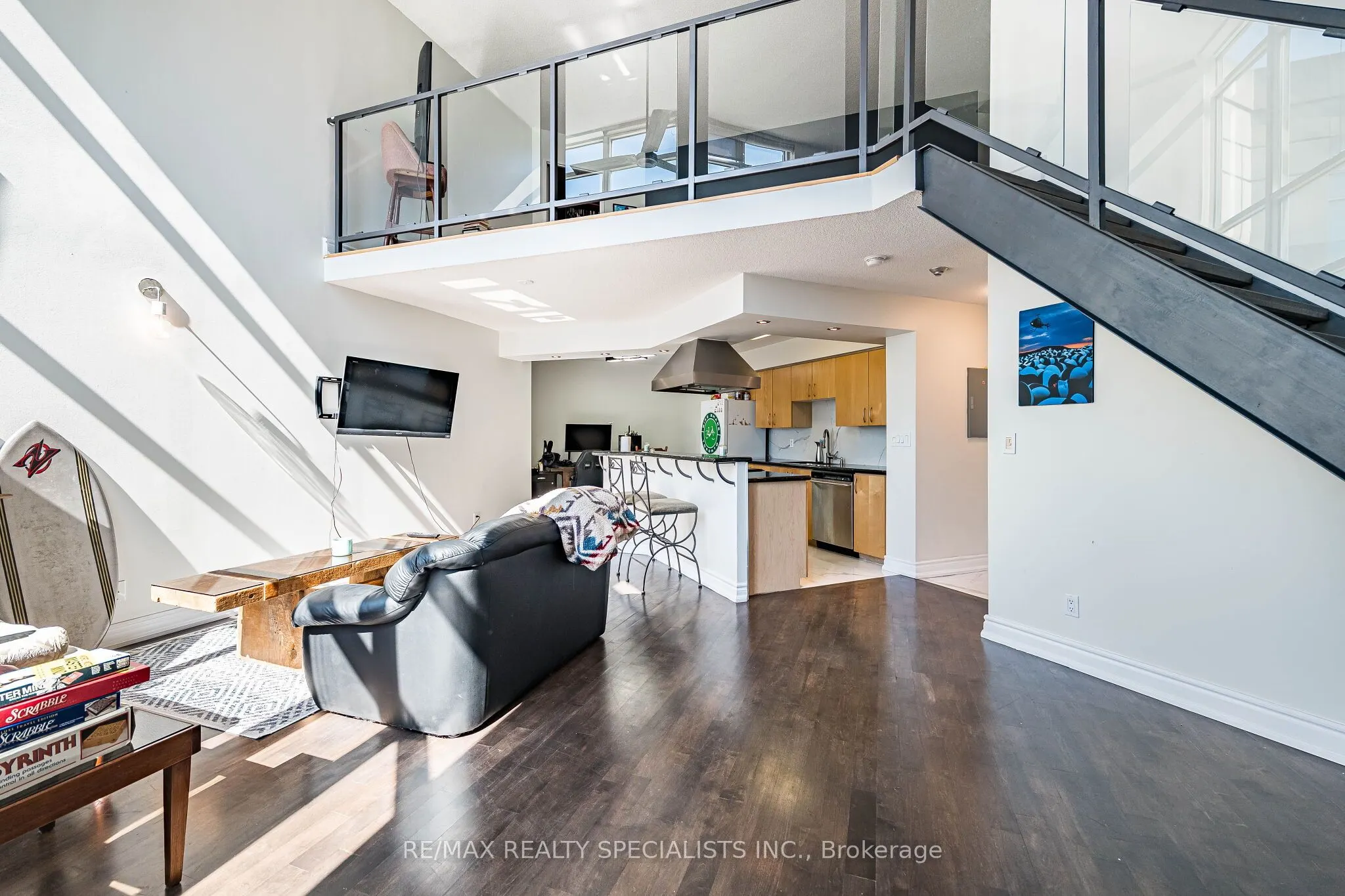 250 Manitoba Street #838