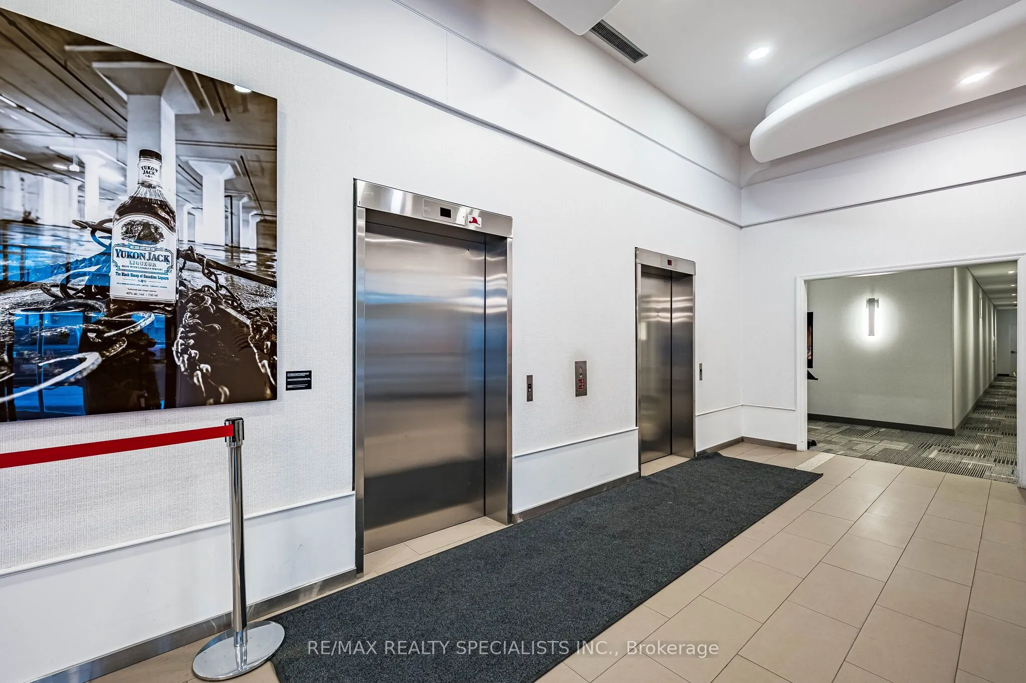 250 Manitoba Street #838