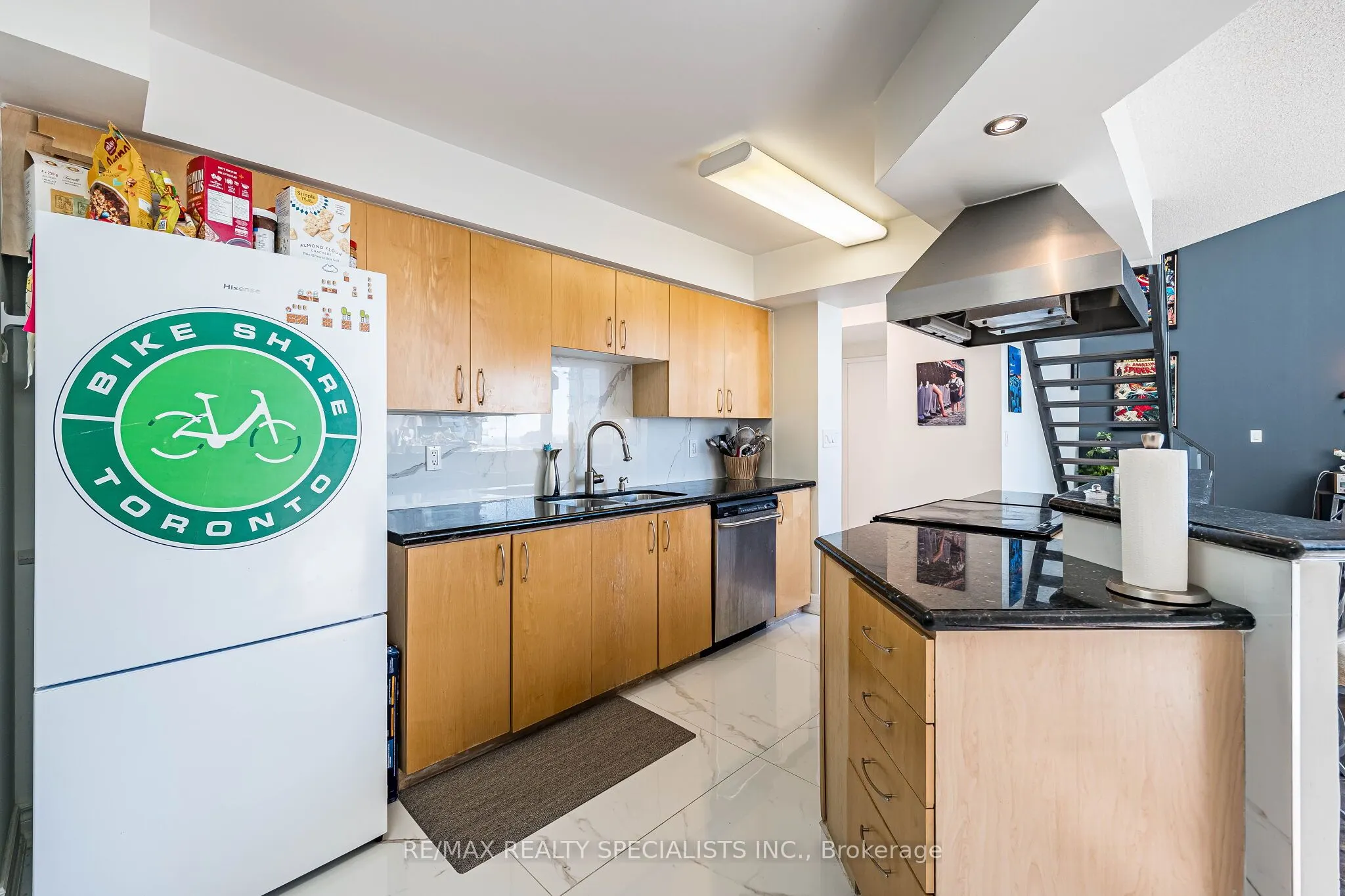 250 Manitoba Street #838
