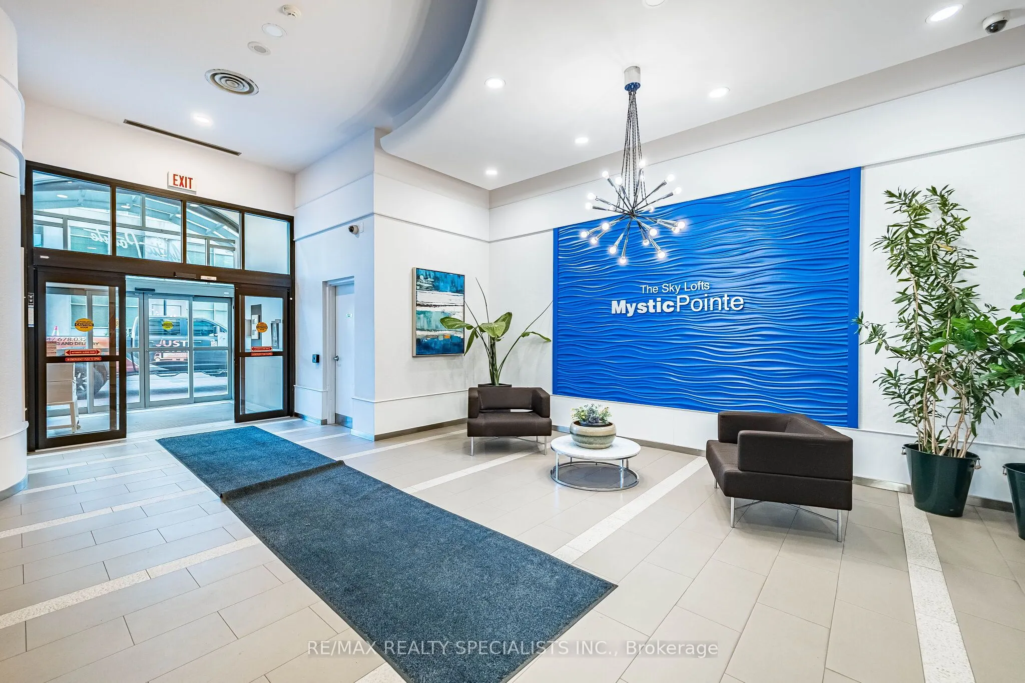 250 Manitoba Street #838