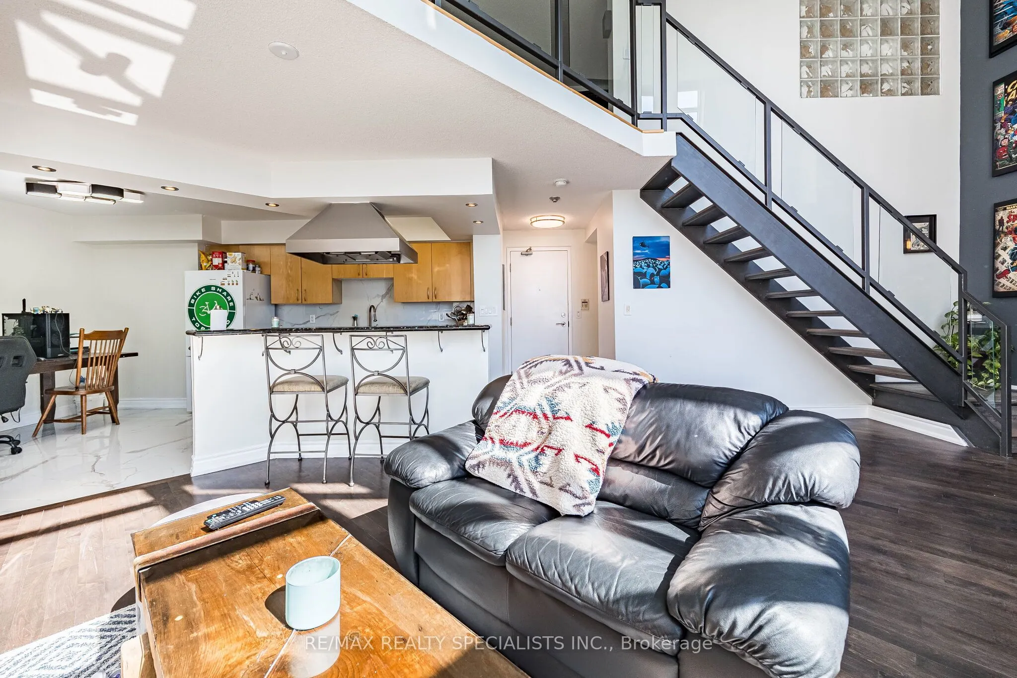 250 Manitoba Street #838