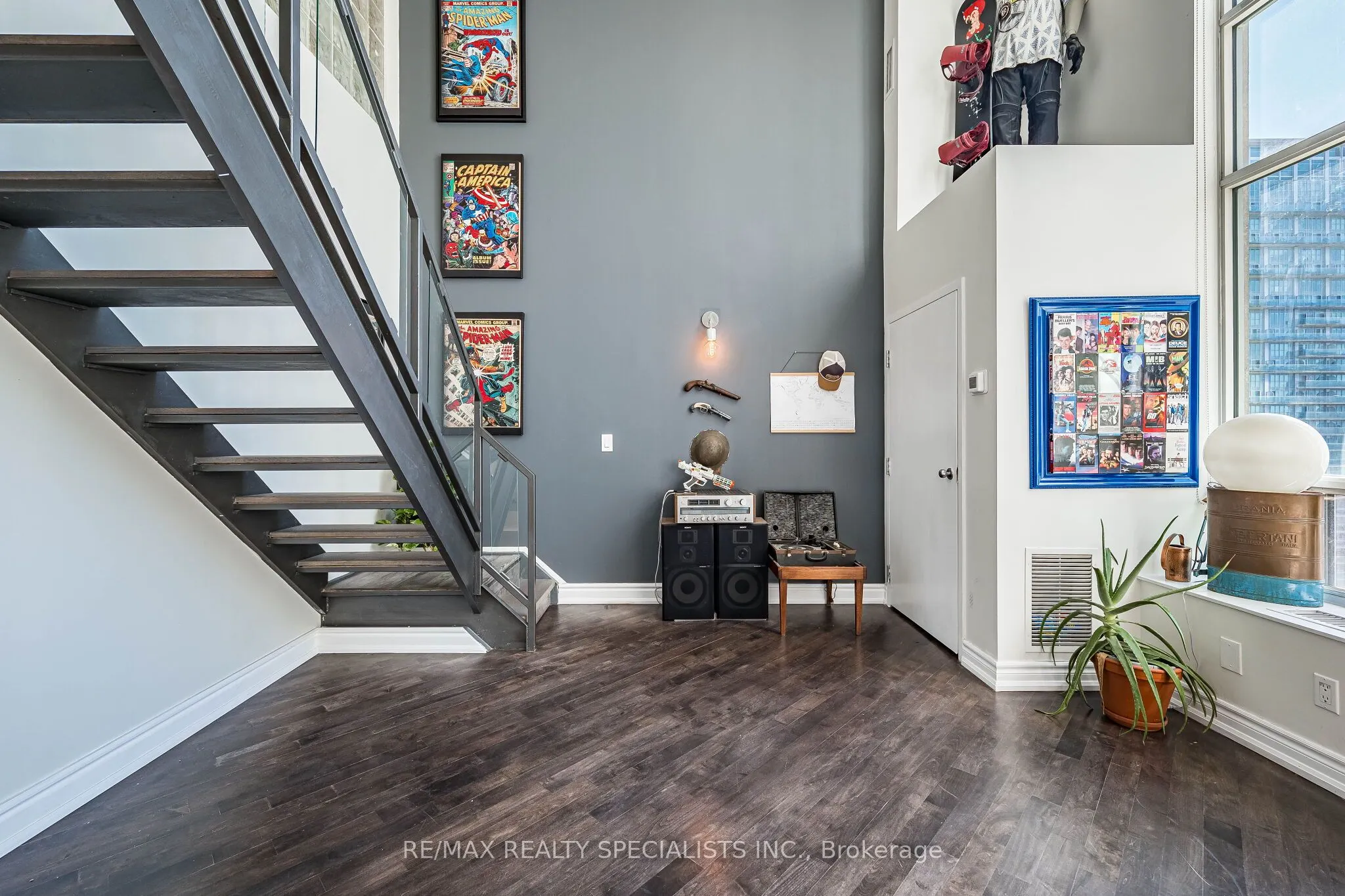 250 Manitoba Street #838