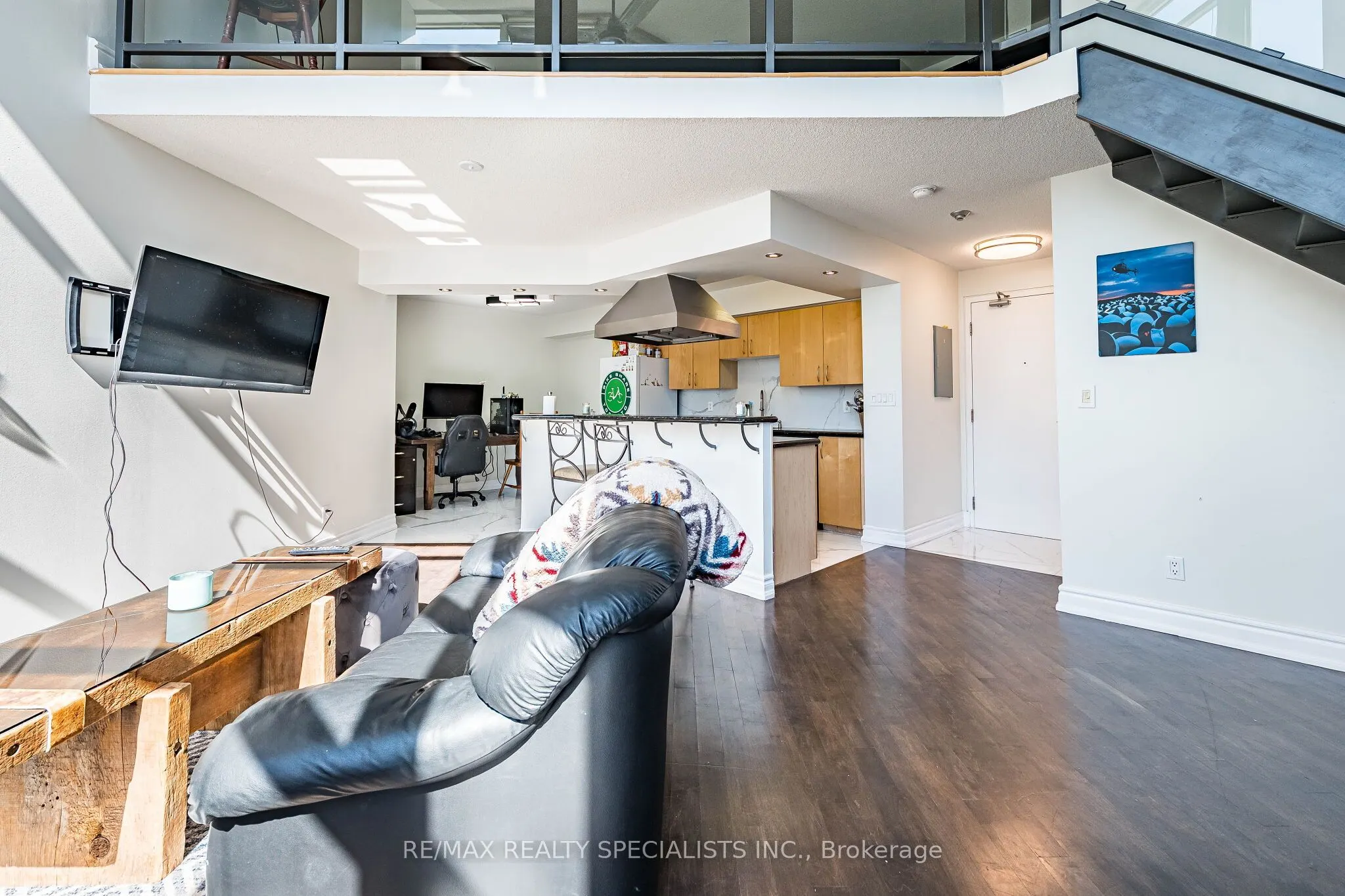 250 Manitoba Street #838