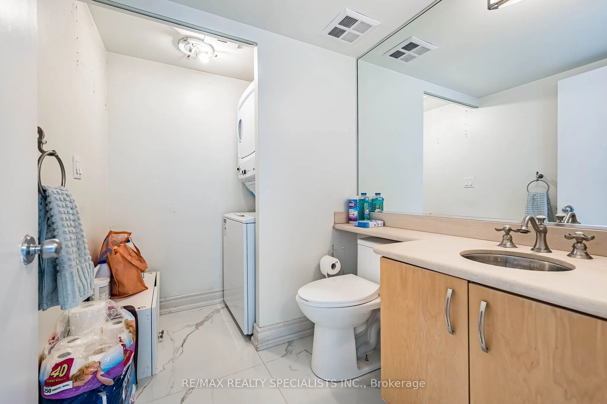 250 Manitoba Street #838