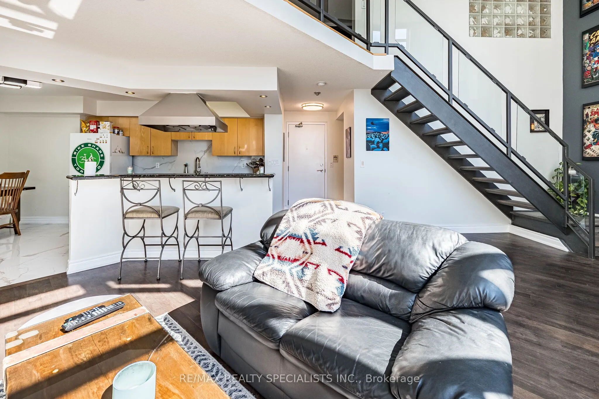 250 Manitoba Street #838