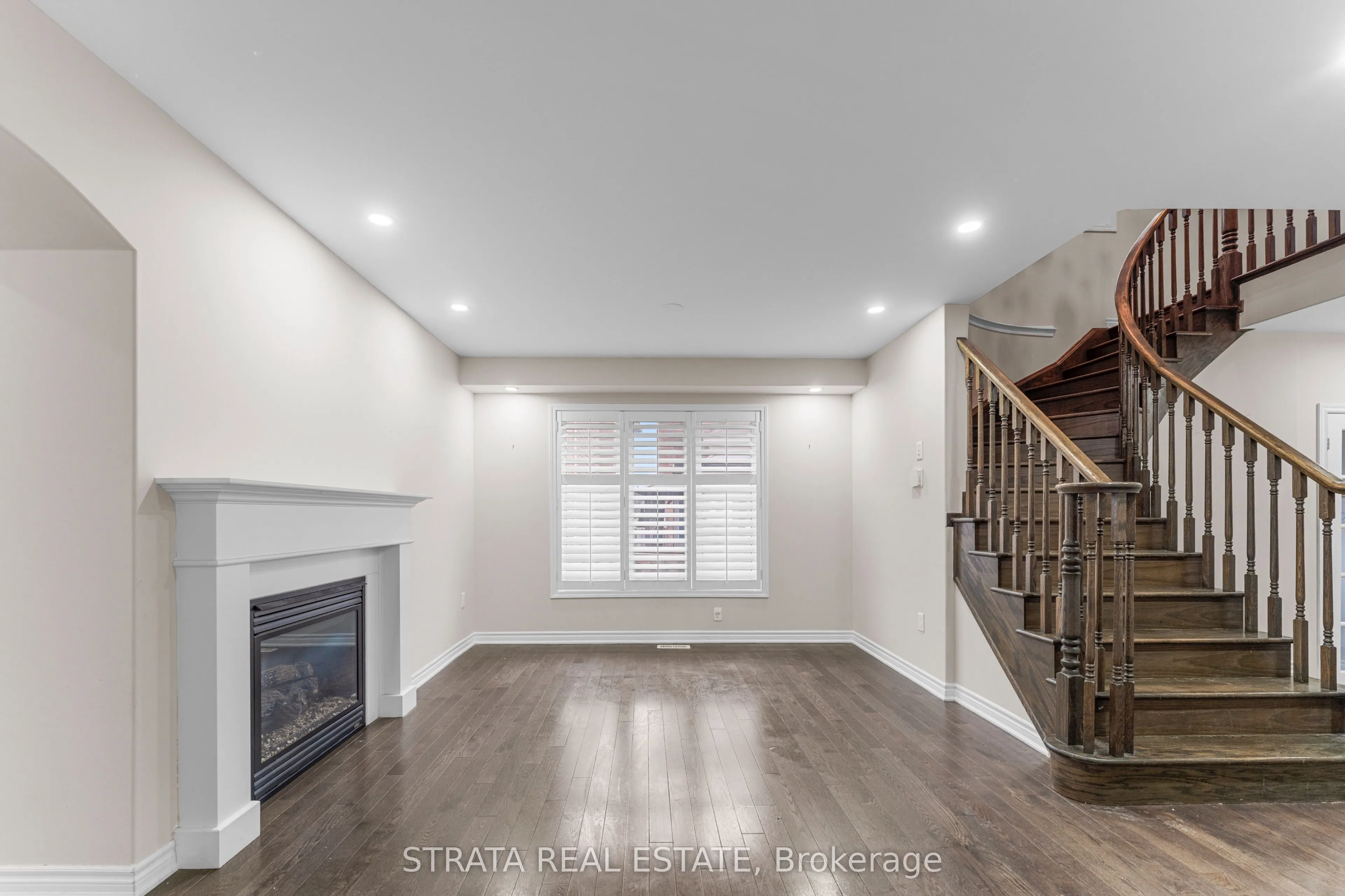 358 Laundon Terrace