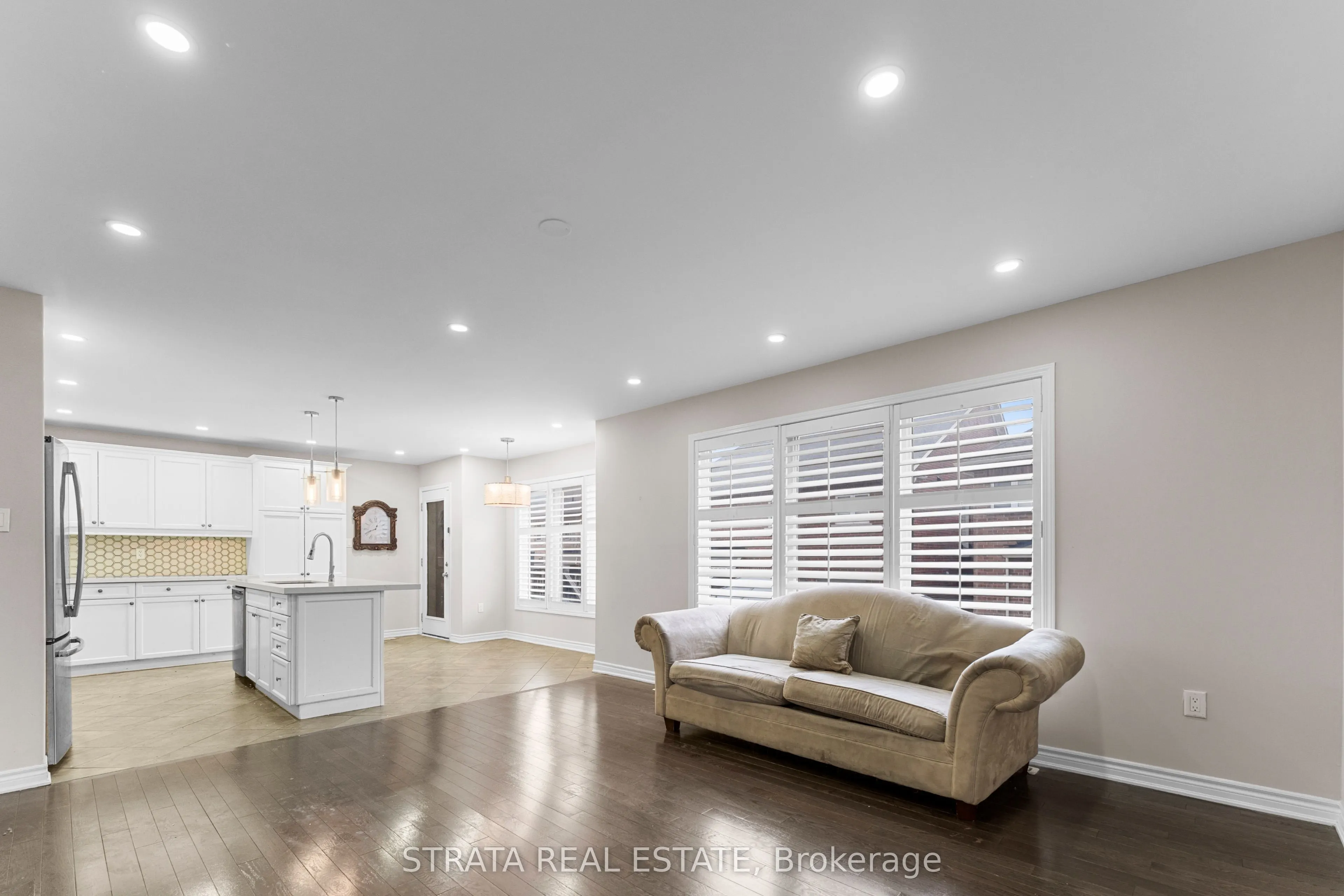 358 Laundon Terrace