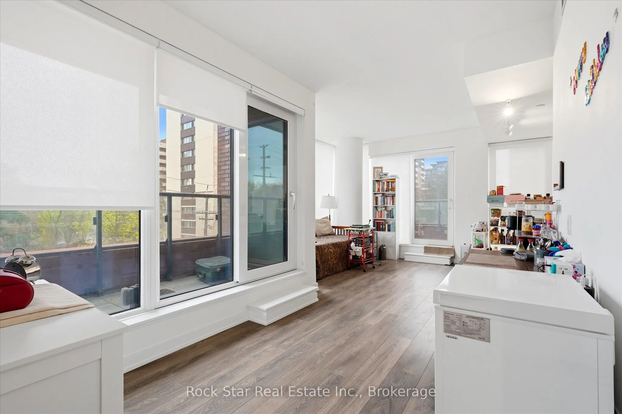 28 Ann Street #209