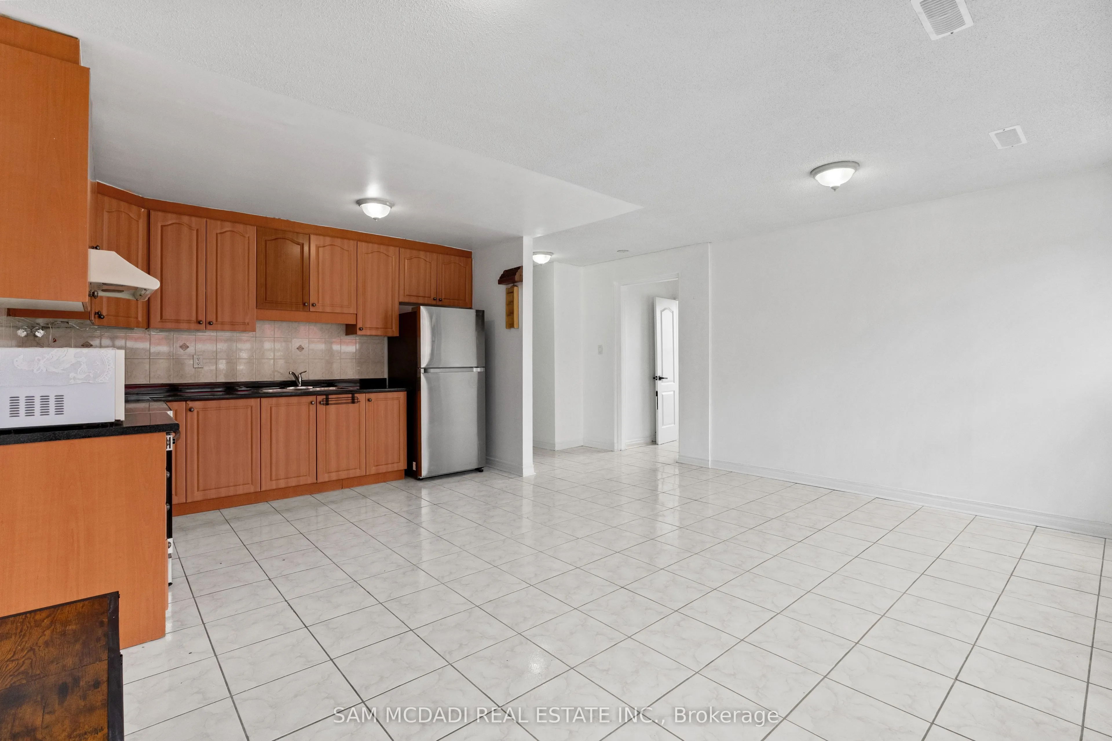 2922 Islington Avenue #3