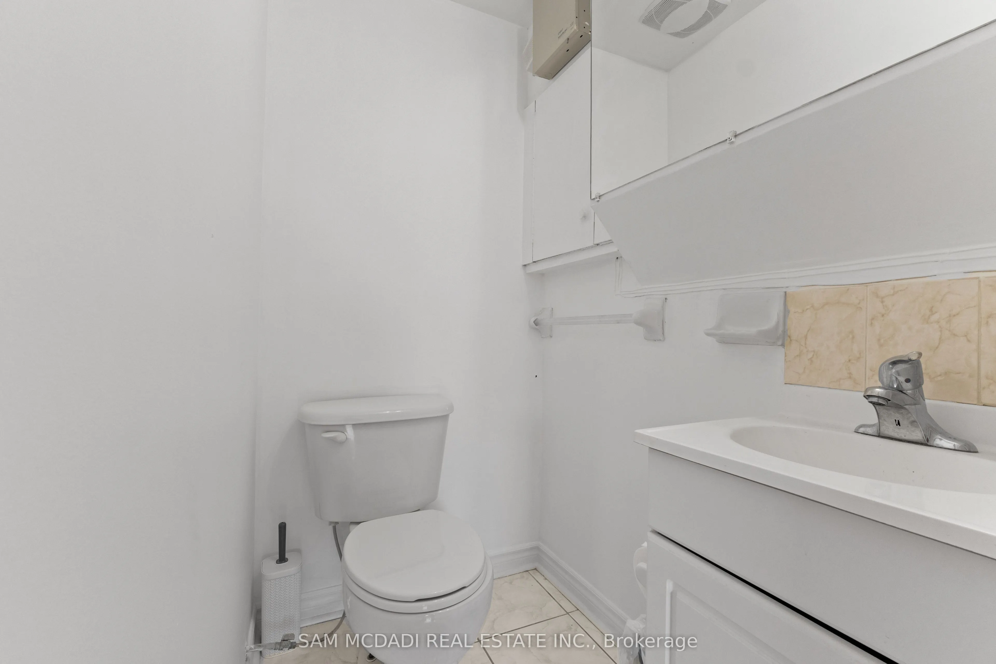 2922 Islington Avenue #3