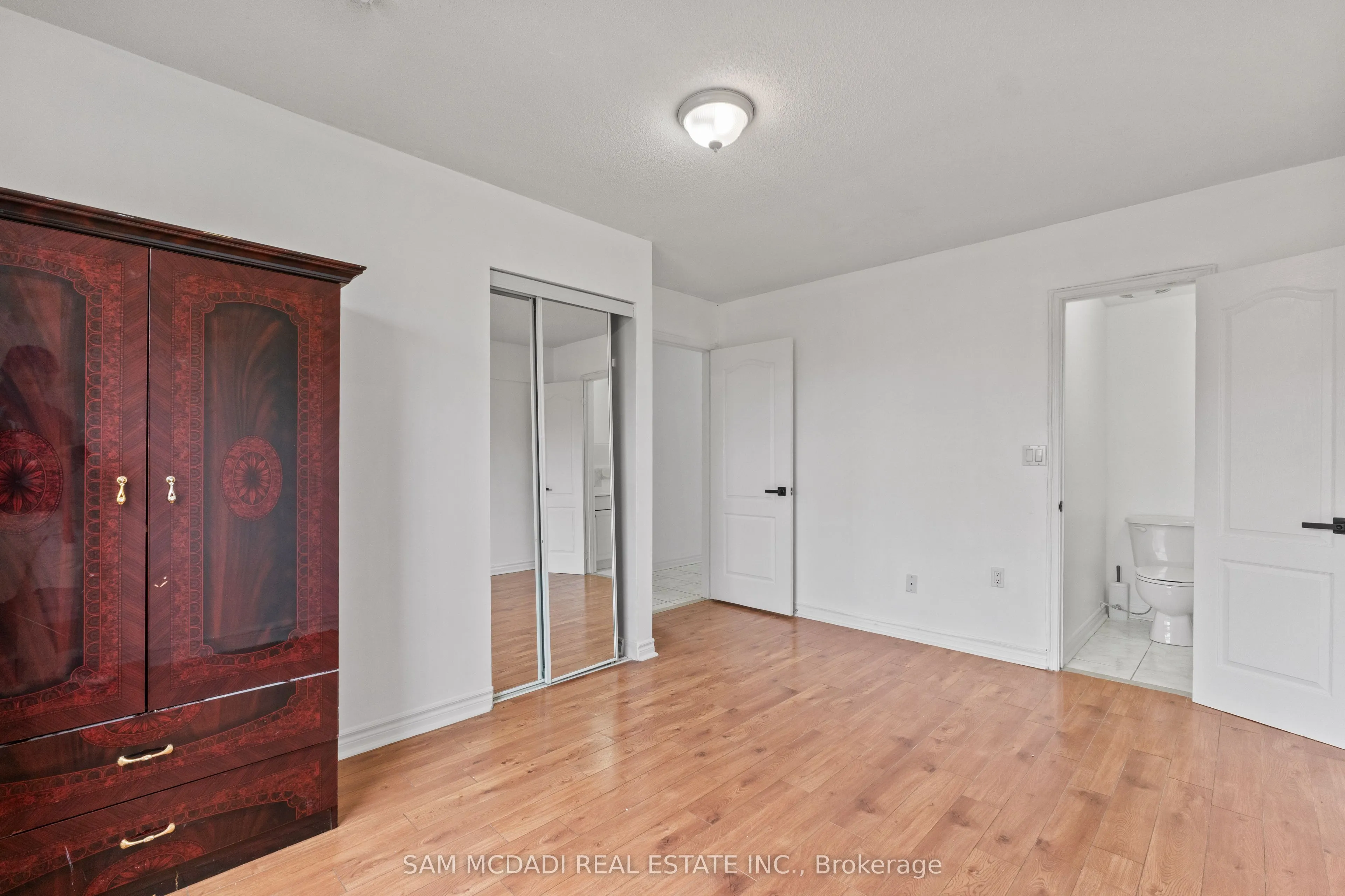 2922 Islington Avenue #3