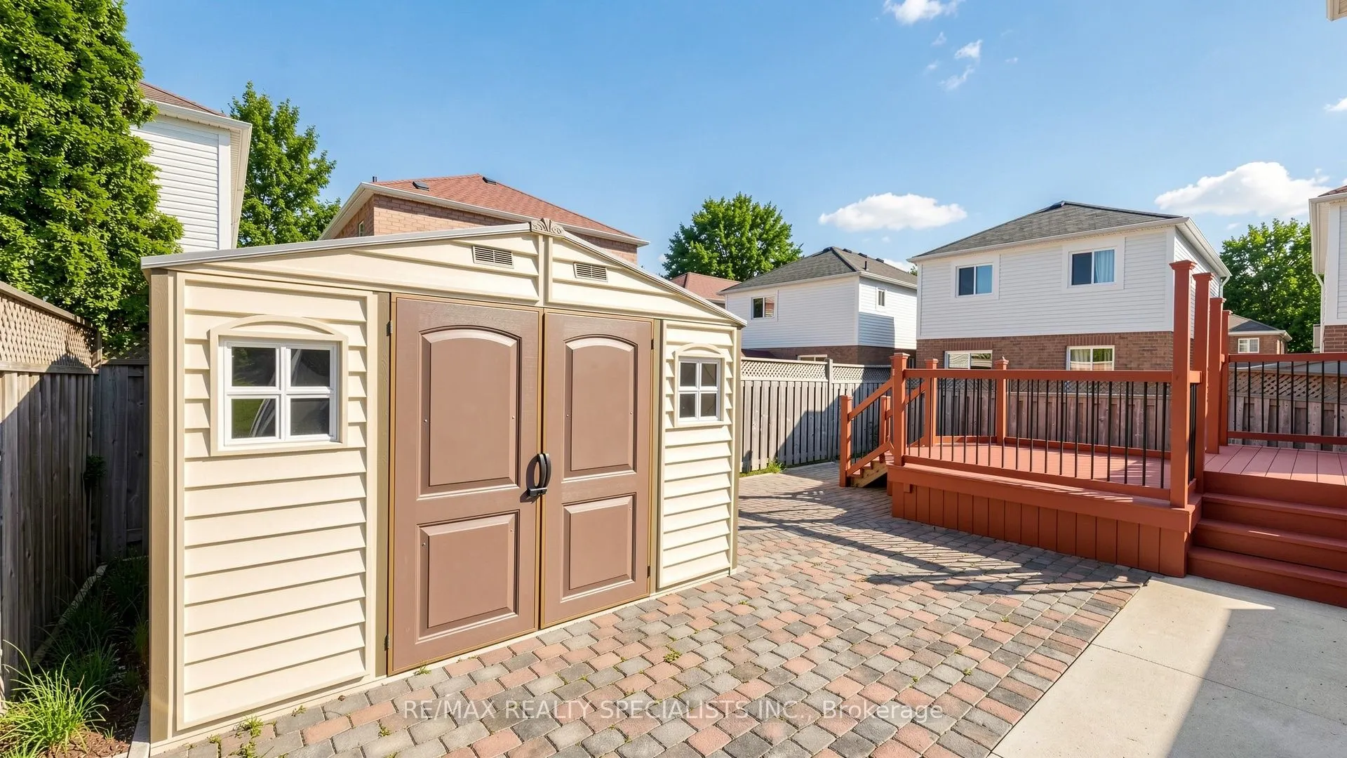 193 Queen Mary Drive
