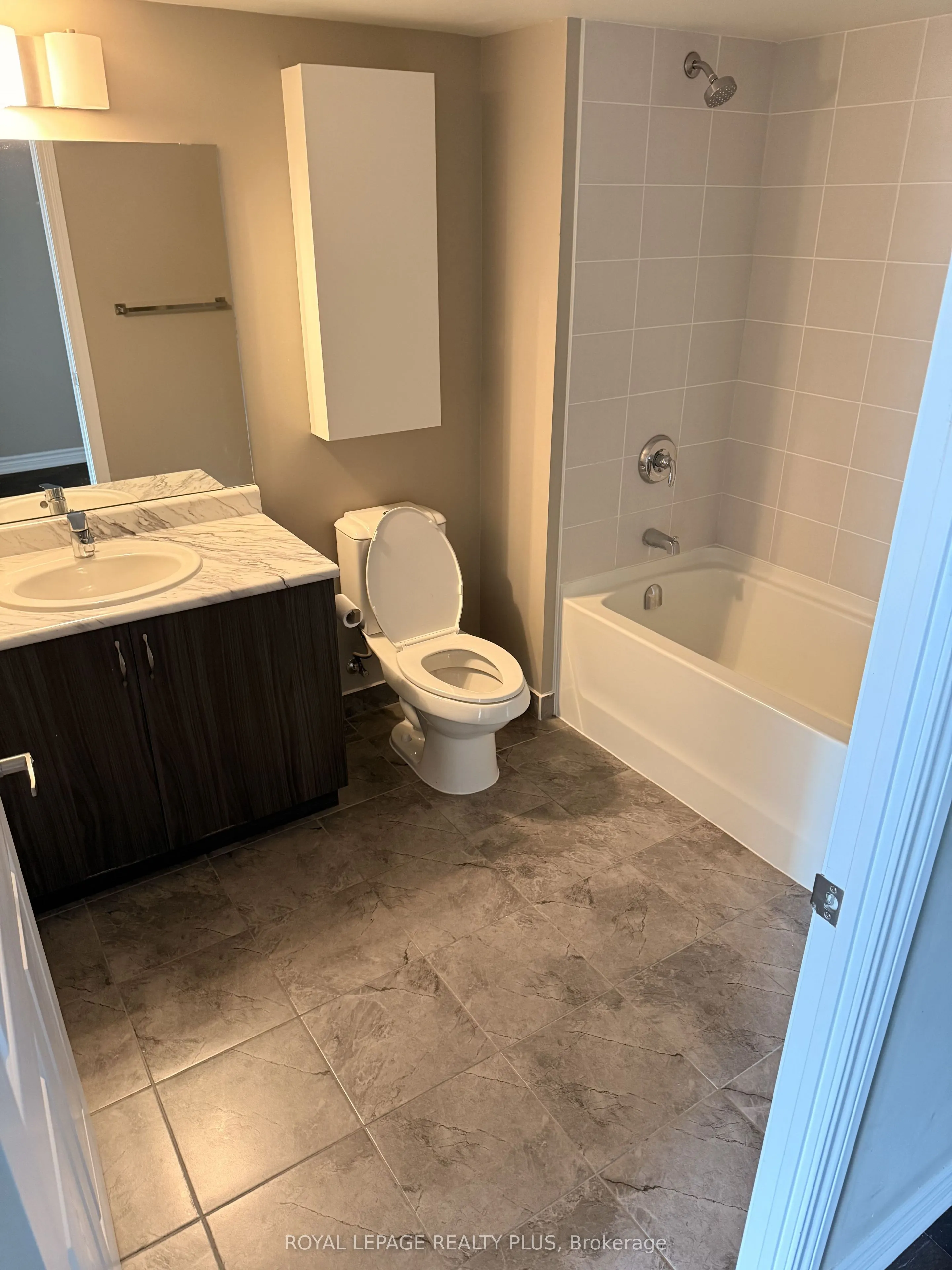 716 Main Street E #708