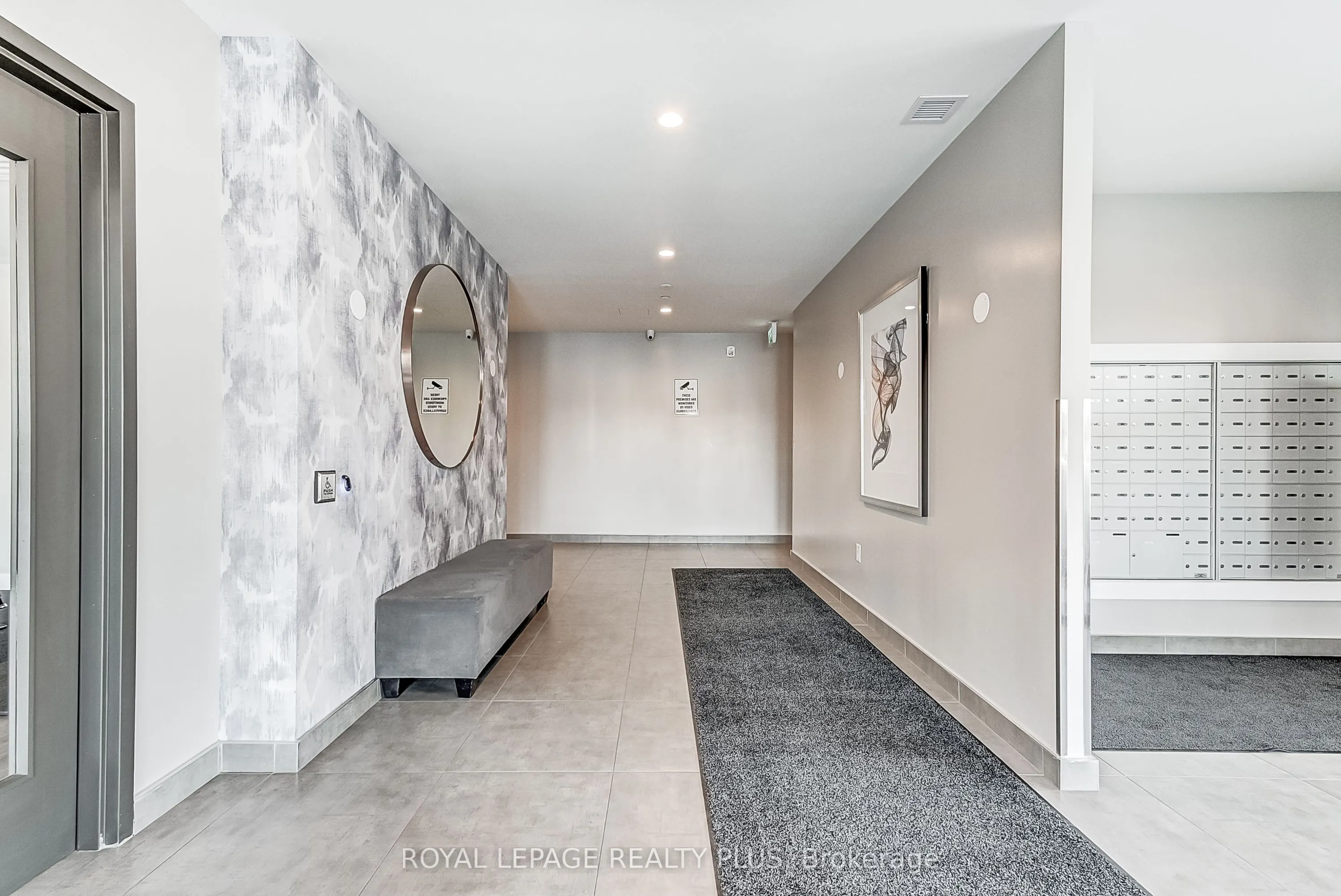 716 Main Street E #708