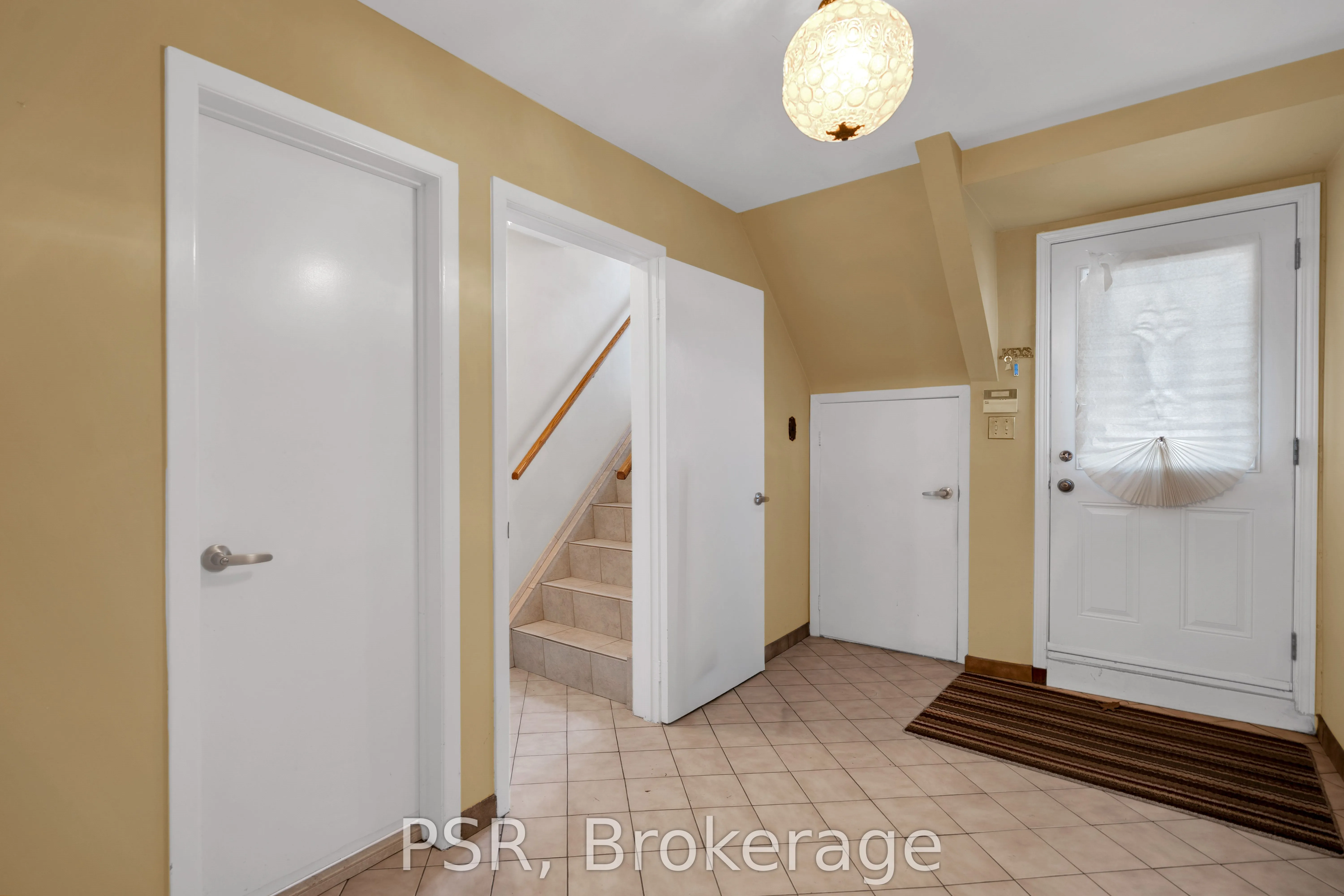 60 Bamford Crescent