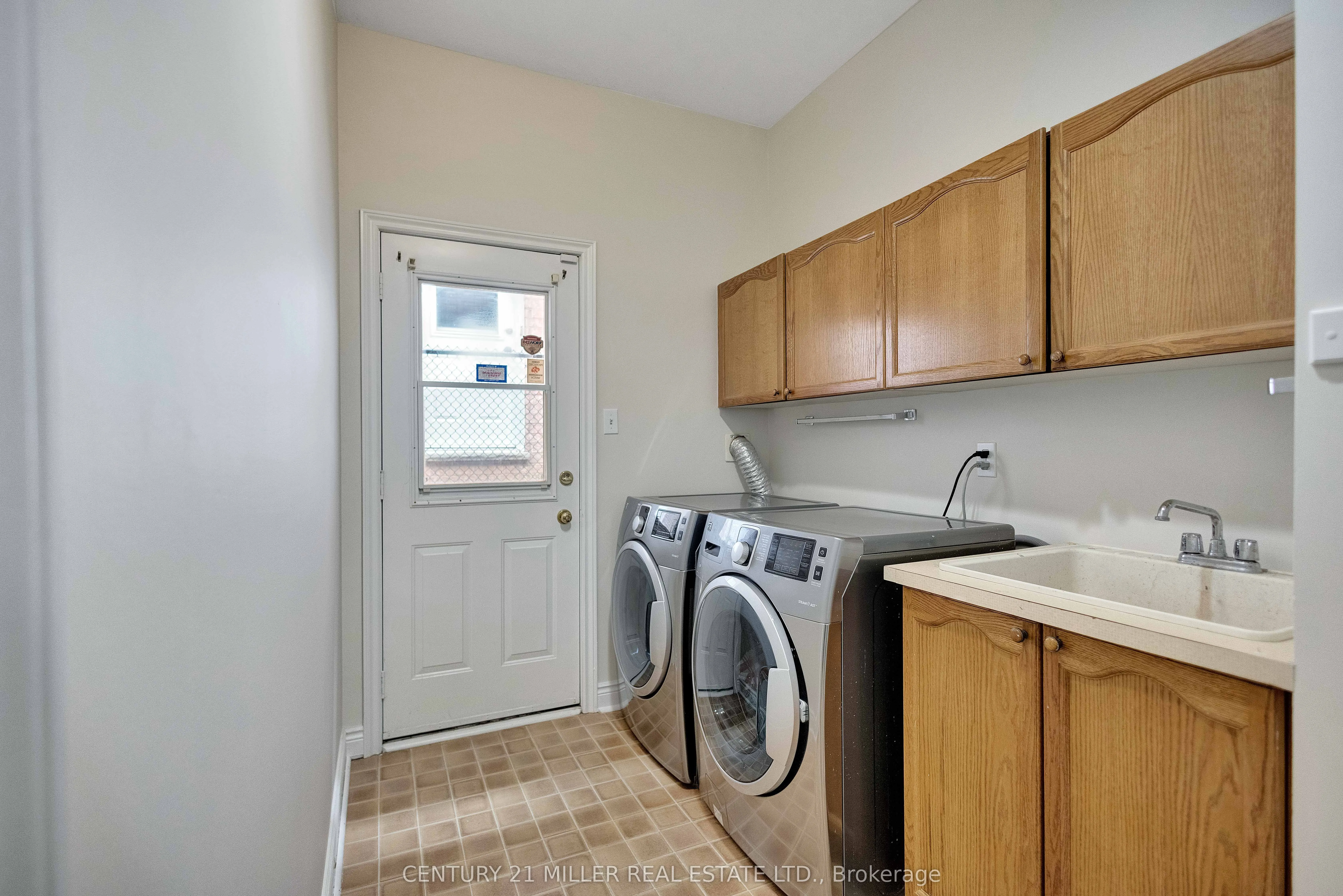 1398 Winterberry Drive