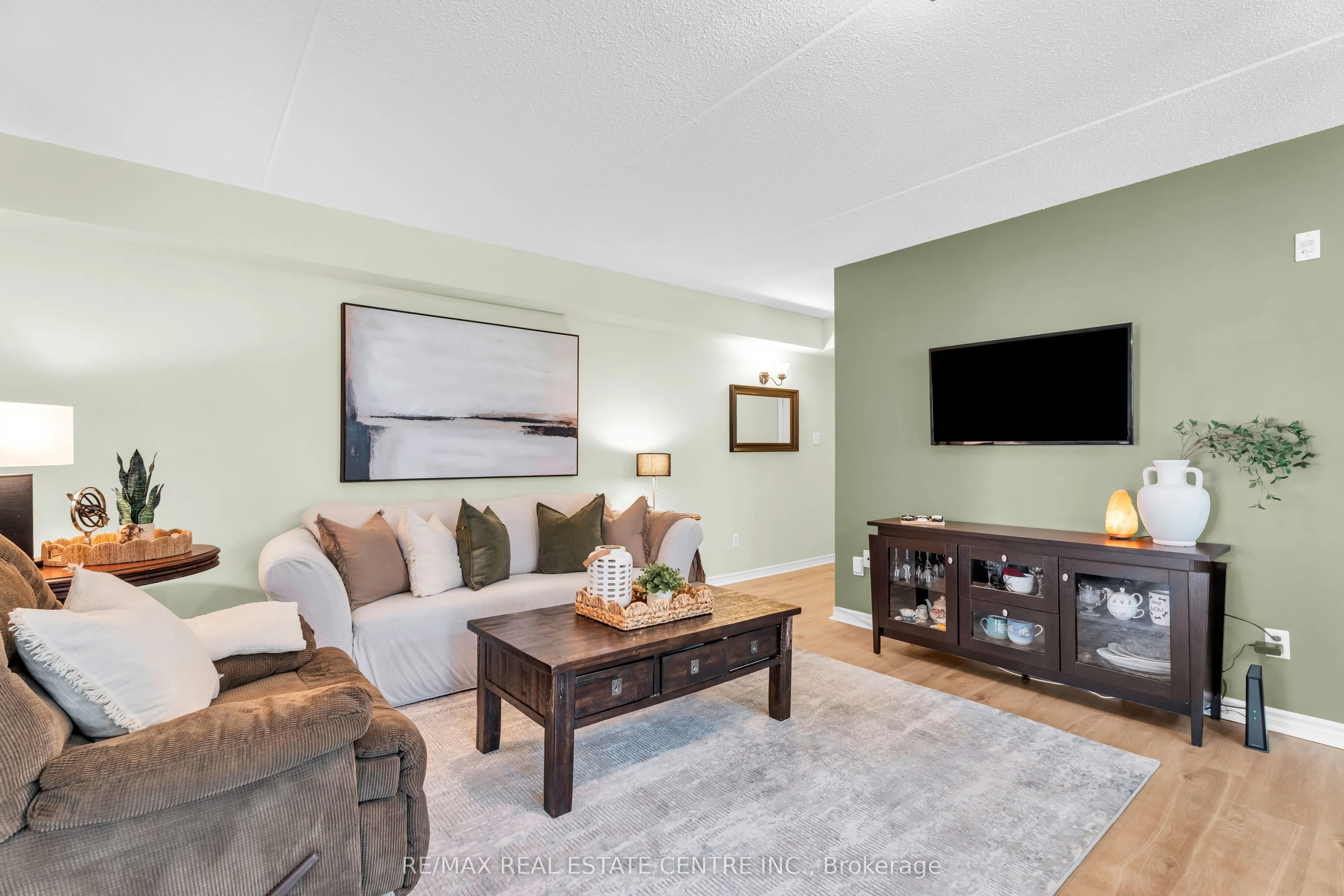 1479 Maple Avenue #102