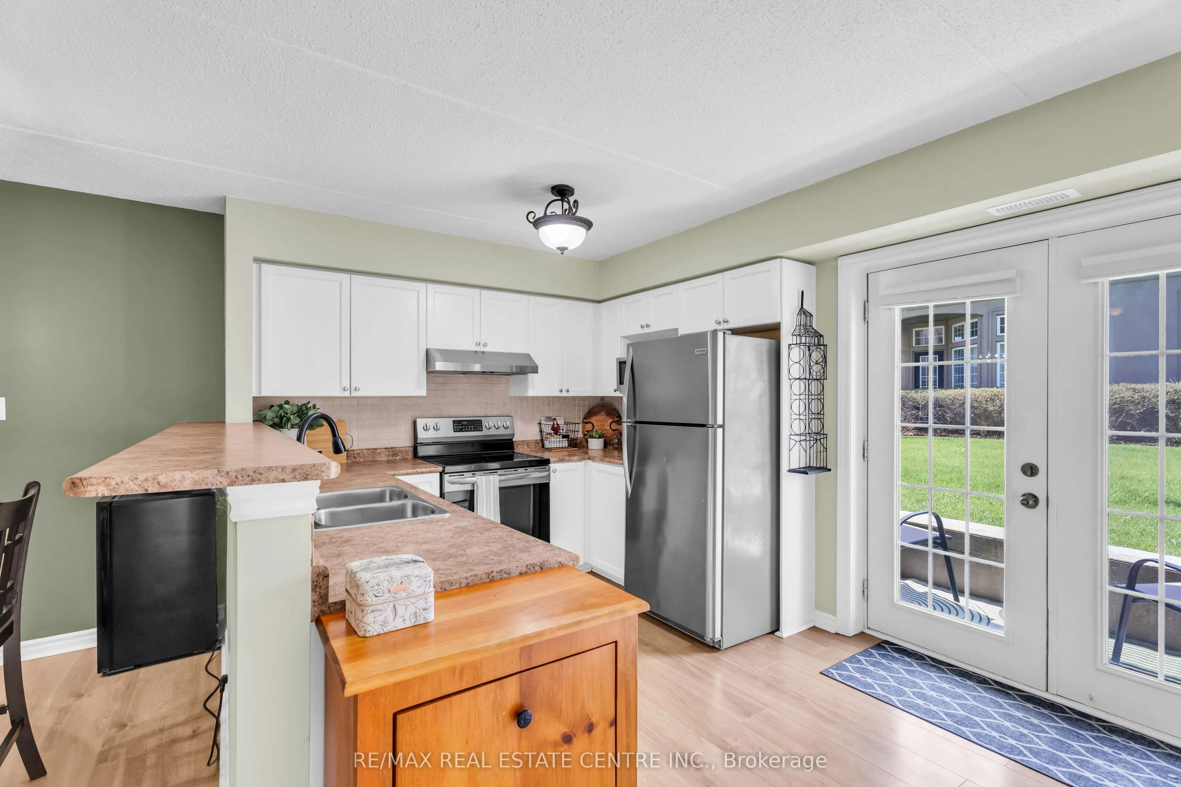 1479 Maple Avenue #102