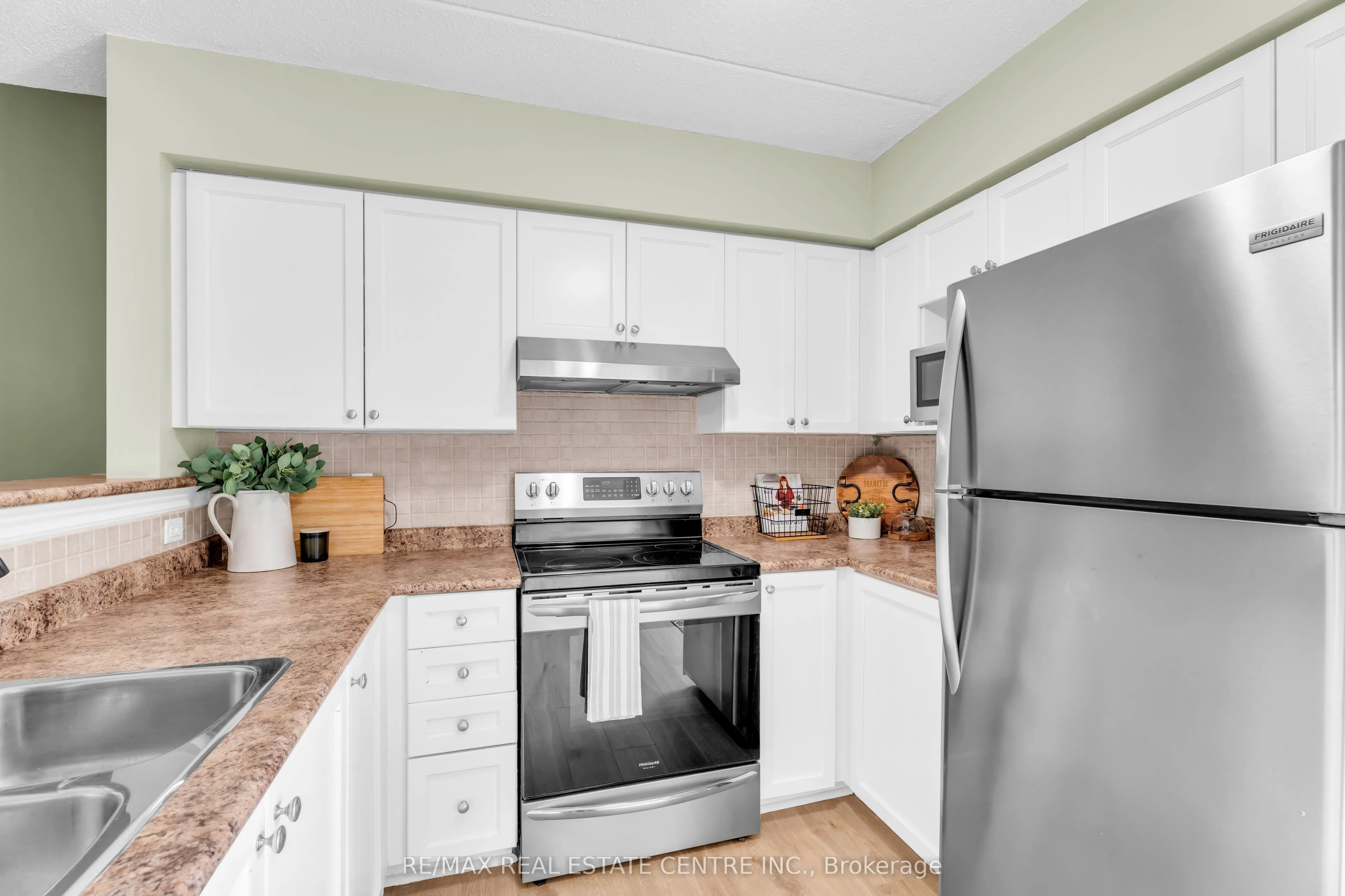 1479 Maple Avenue #102