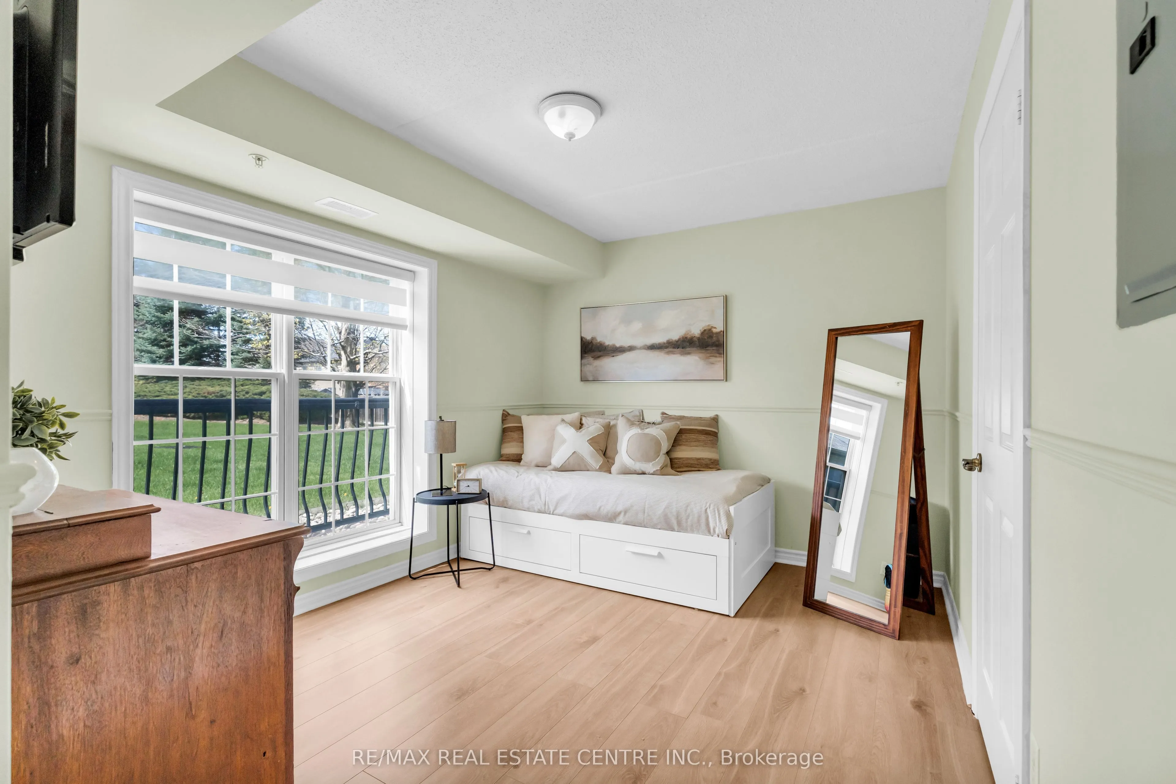 1479 Maple Avenue #102