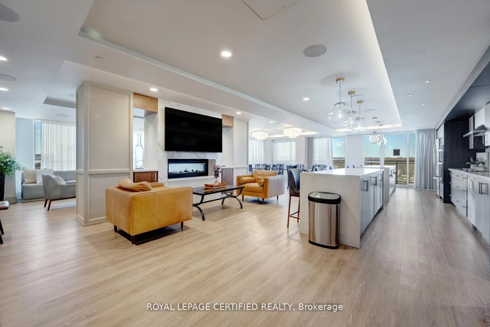 1050 Main Street E #114
