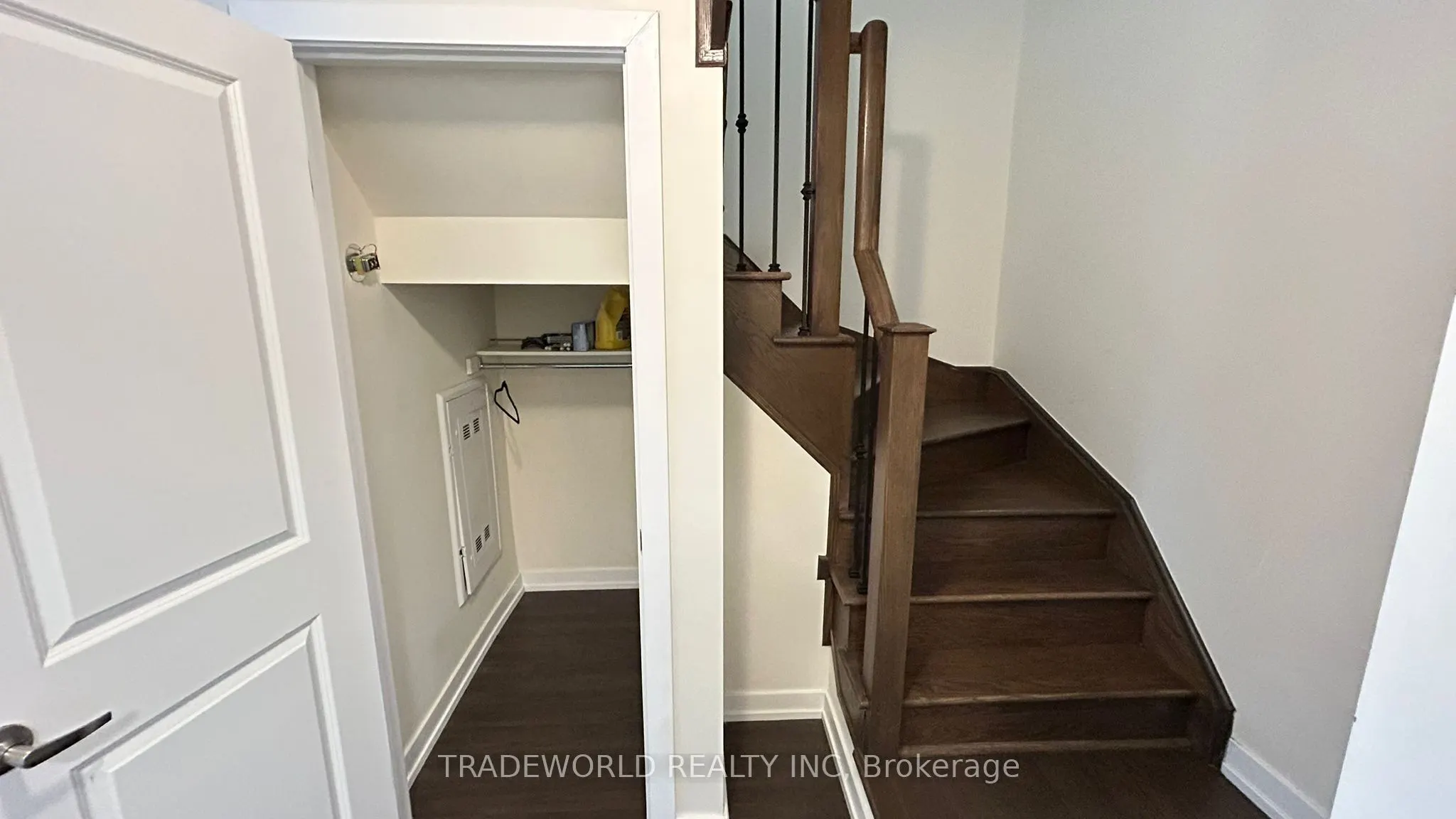 2355 Sheppard Avenue W #231
