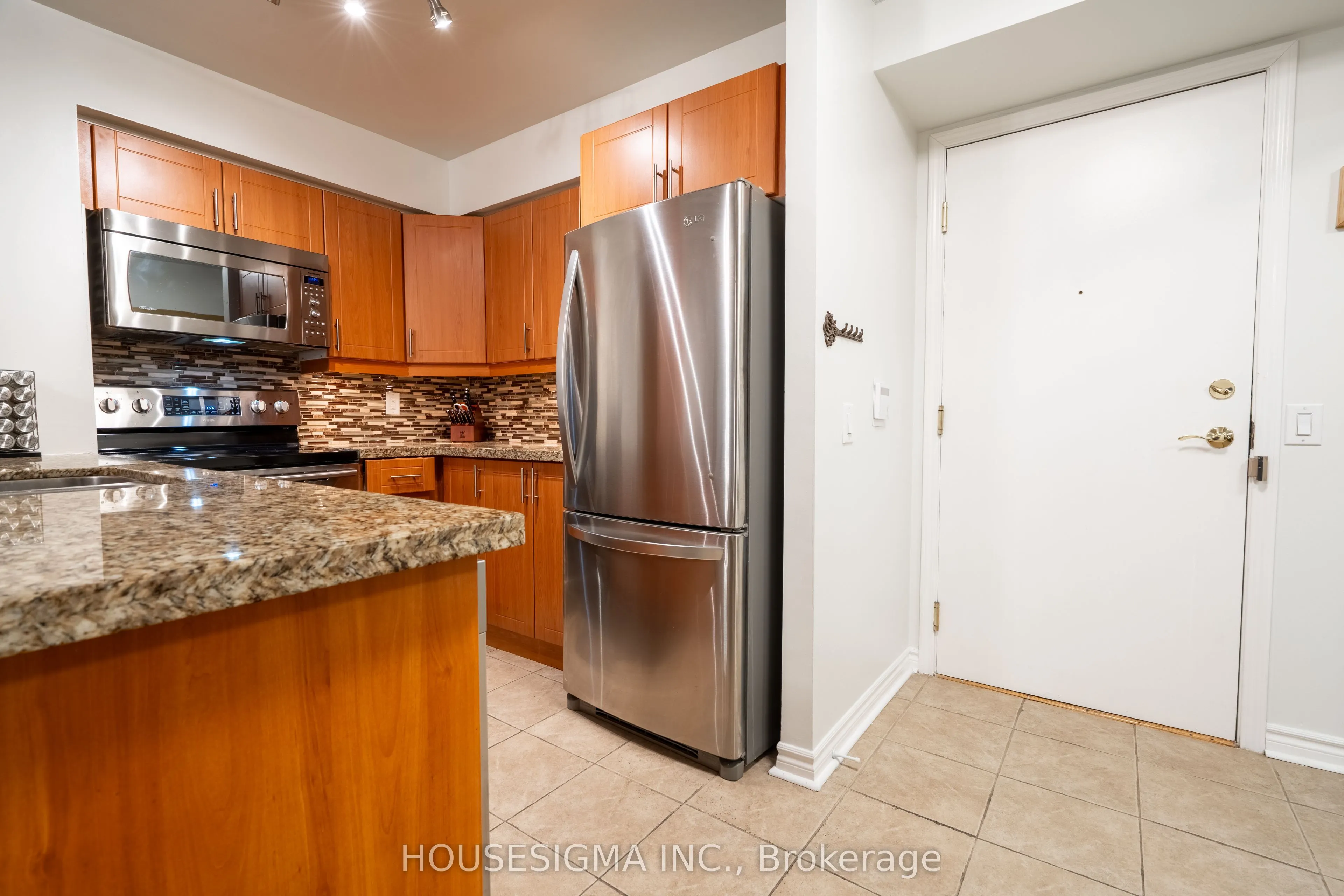 35 Kingsbridge Garden Circle #513