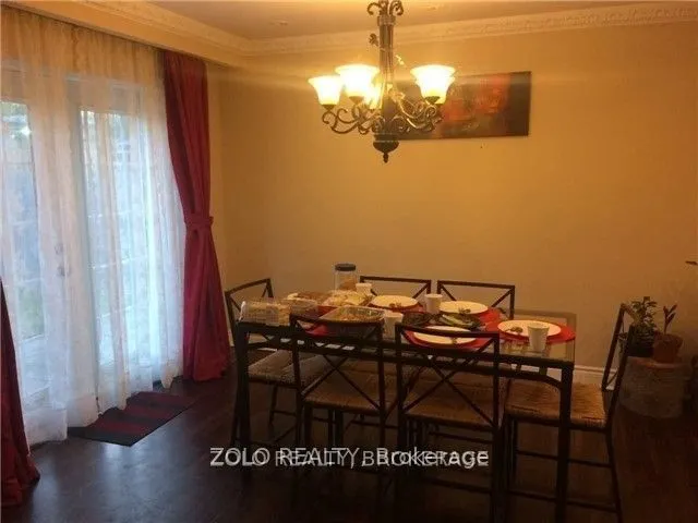 12 Quinby Court