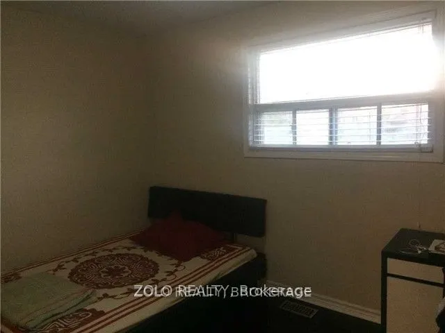 12 Quinby Court