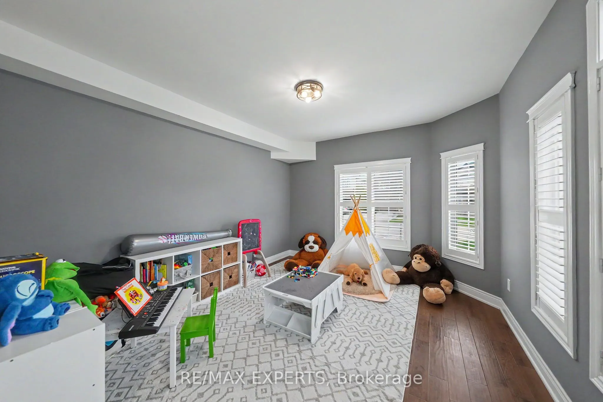 2 Ironhorse Crescent