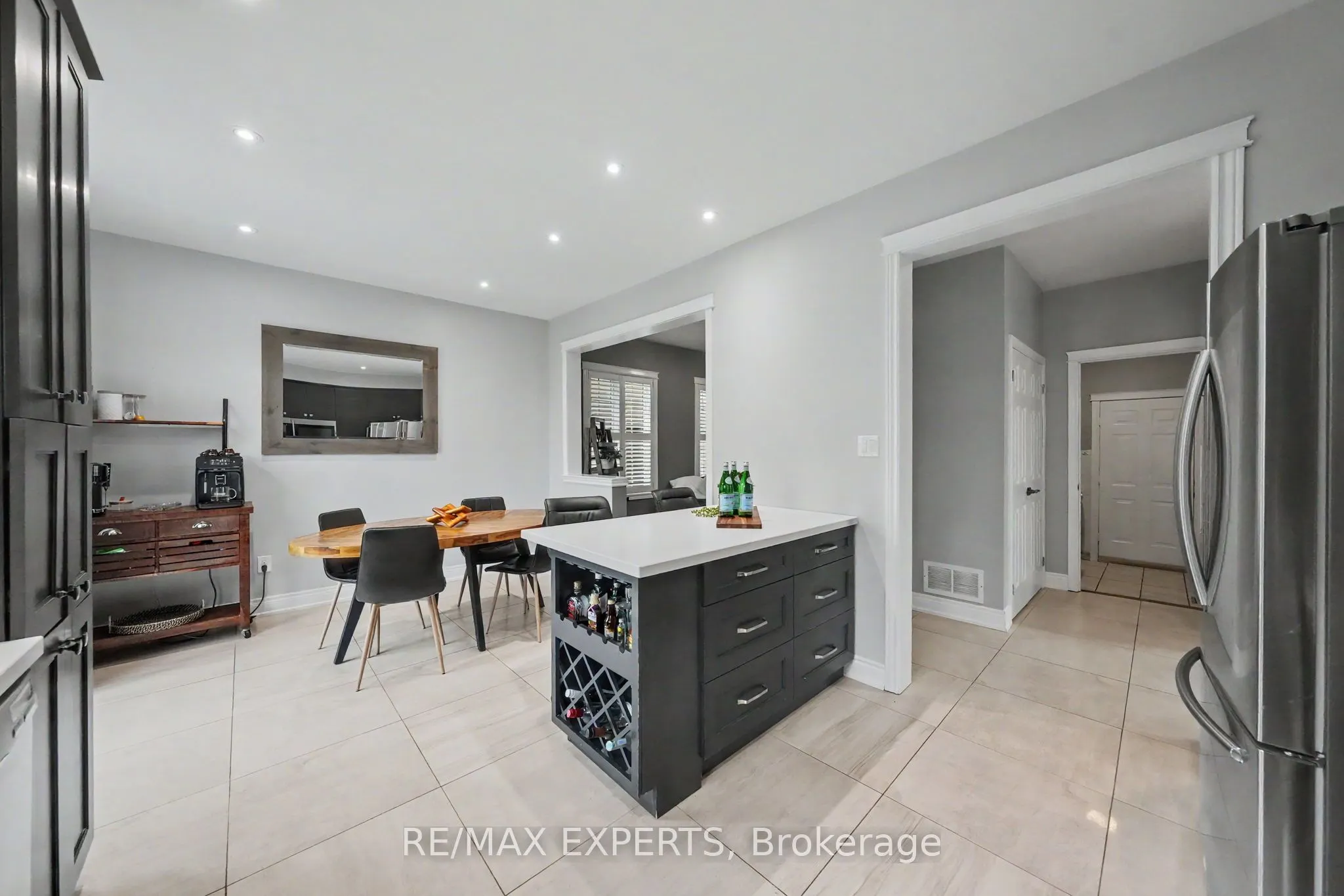 2 Ironhorse Crescent