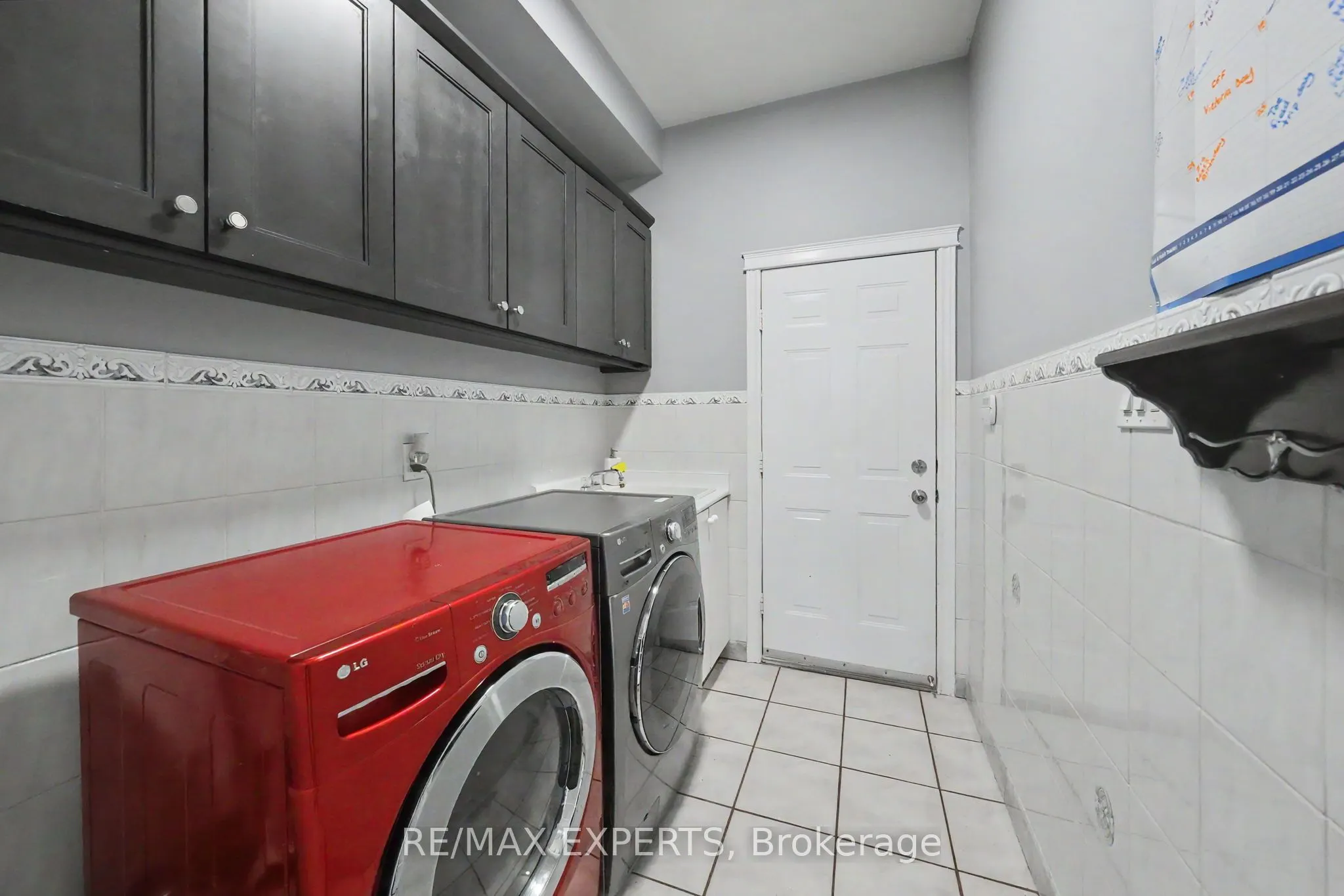 2 Ironhorse Crescent