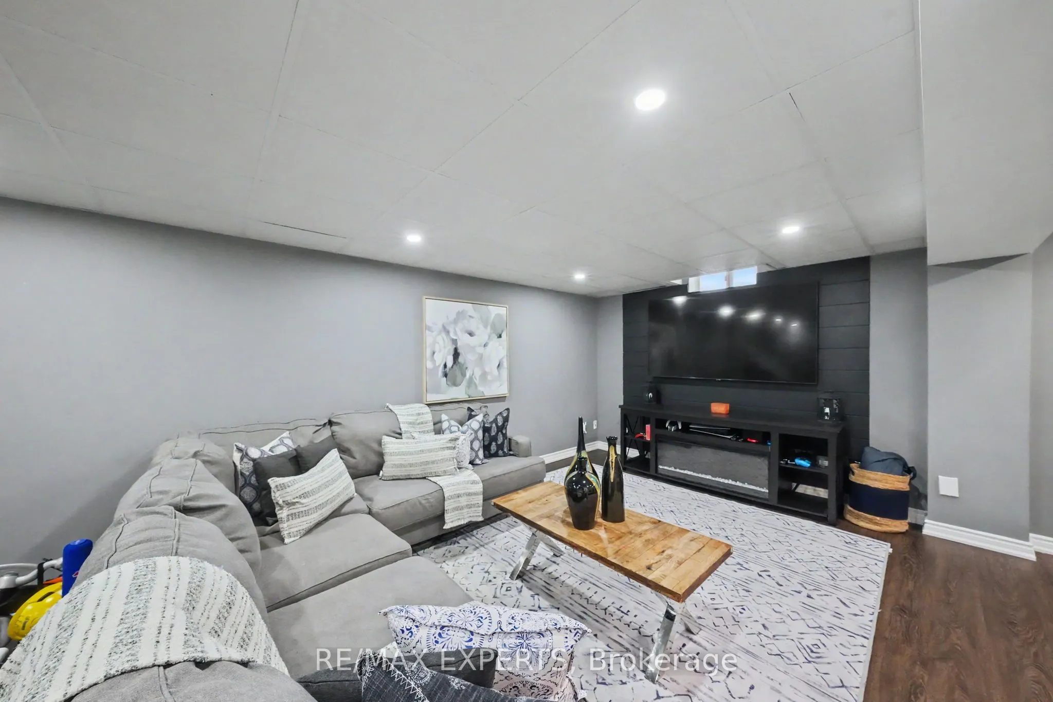 2 Ironhorse Crescent