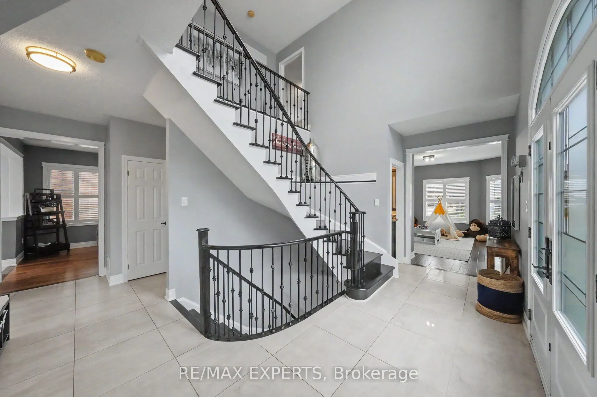 2 Ironhorse Crescent