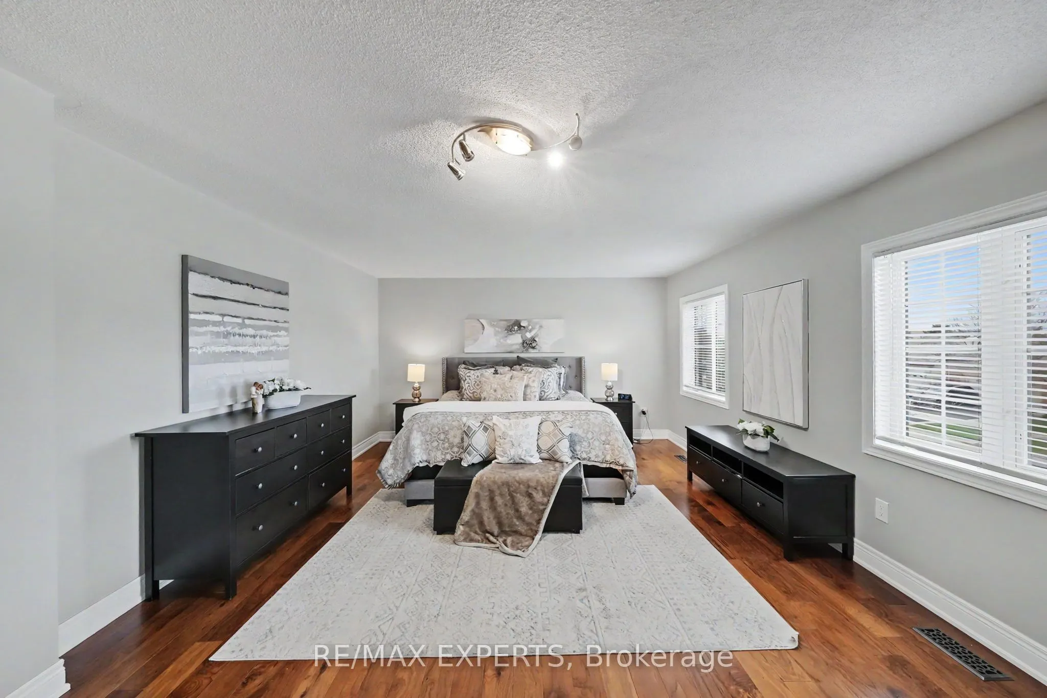 2 Ironhorse Crescent