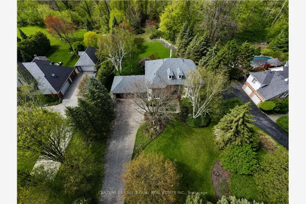 110 Crawford Crescent