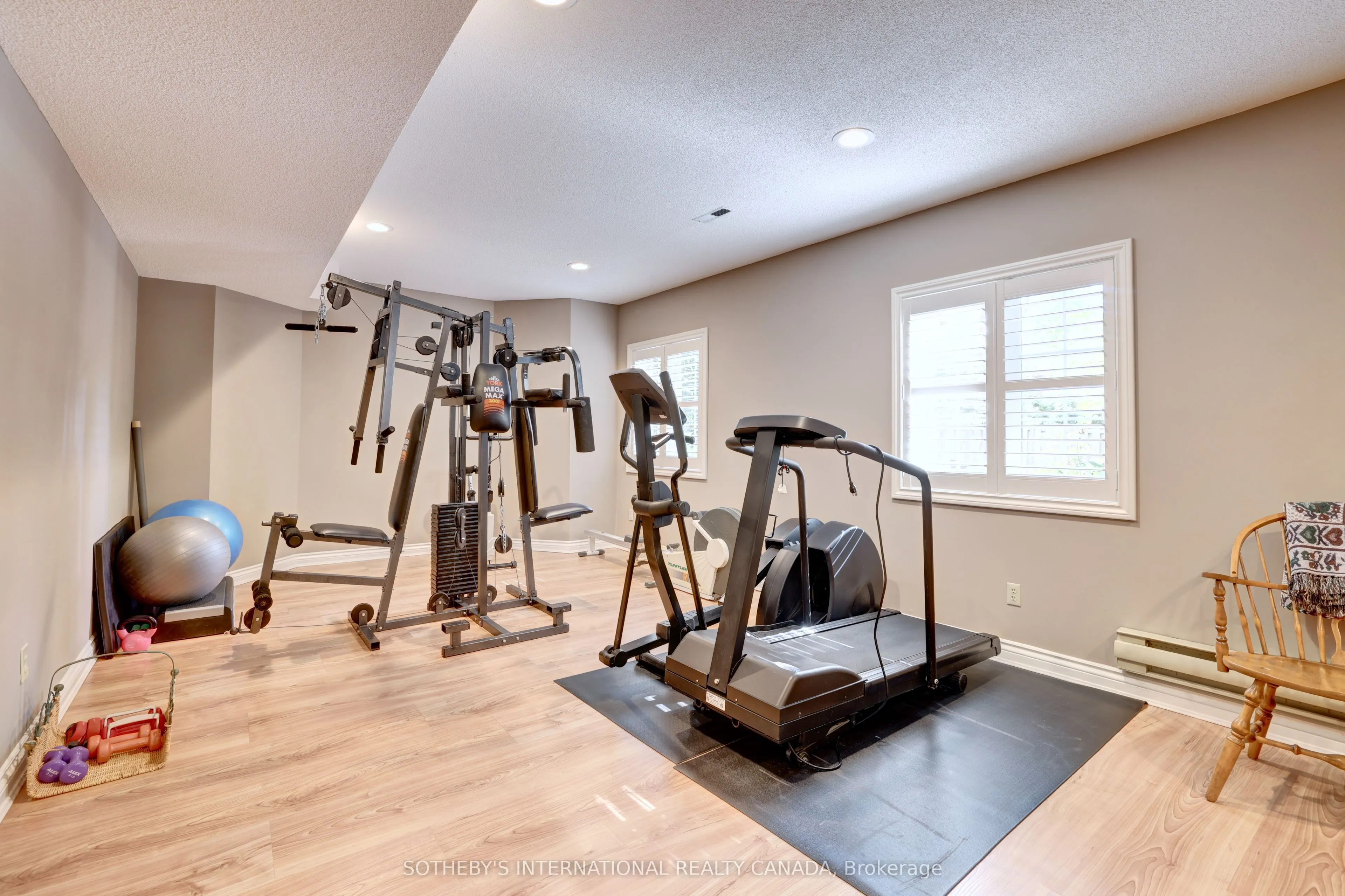 1379 Meadow Green Court