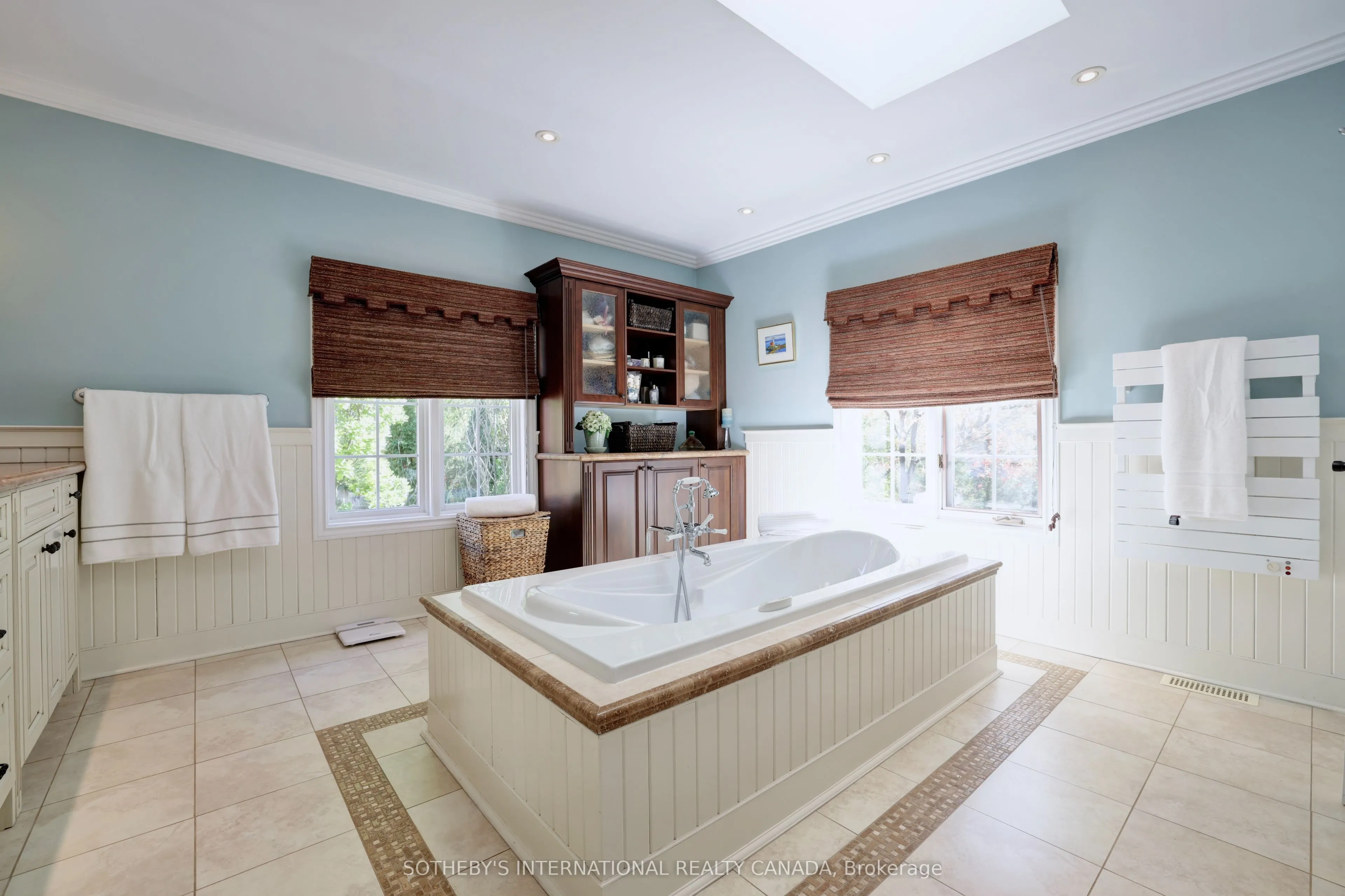 1379 Meadow Green Court