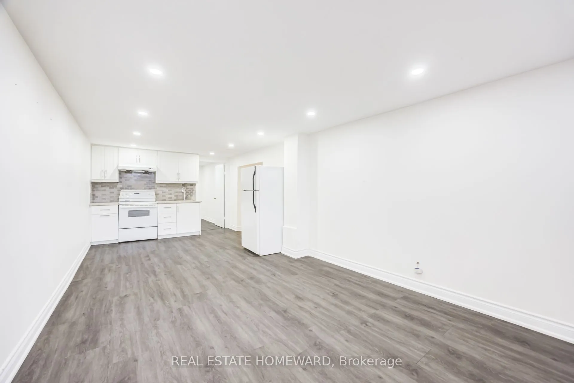 783 Dodsworth Crescent