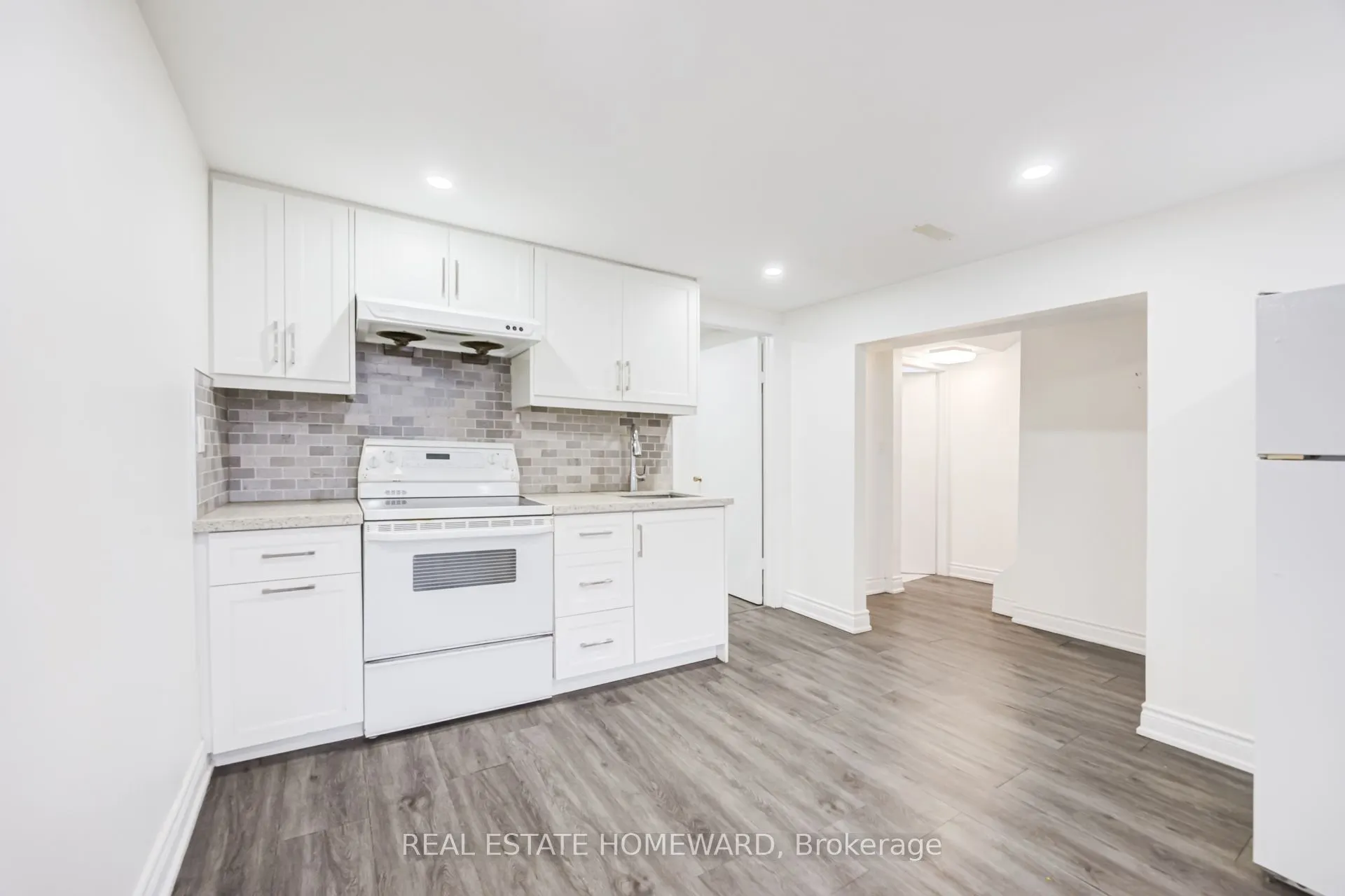 783 Dodsworth Crescent