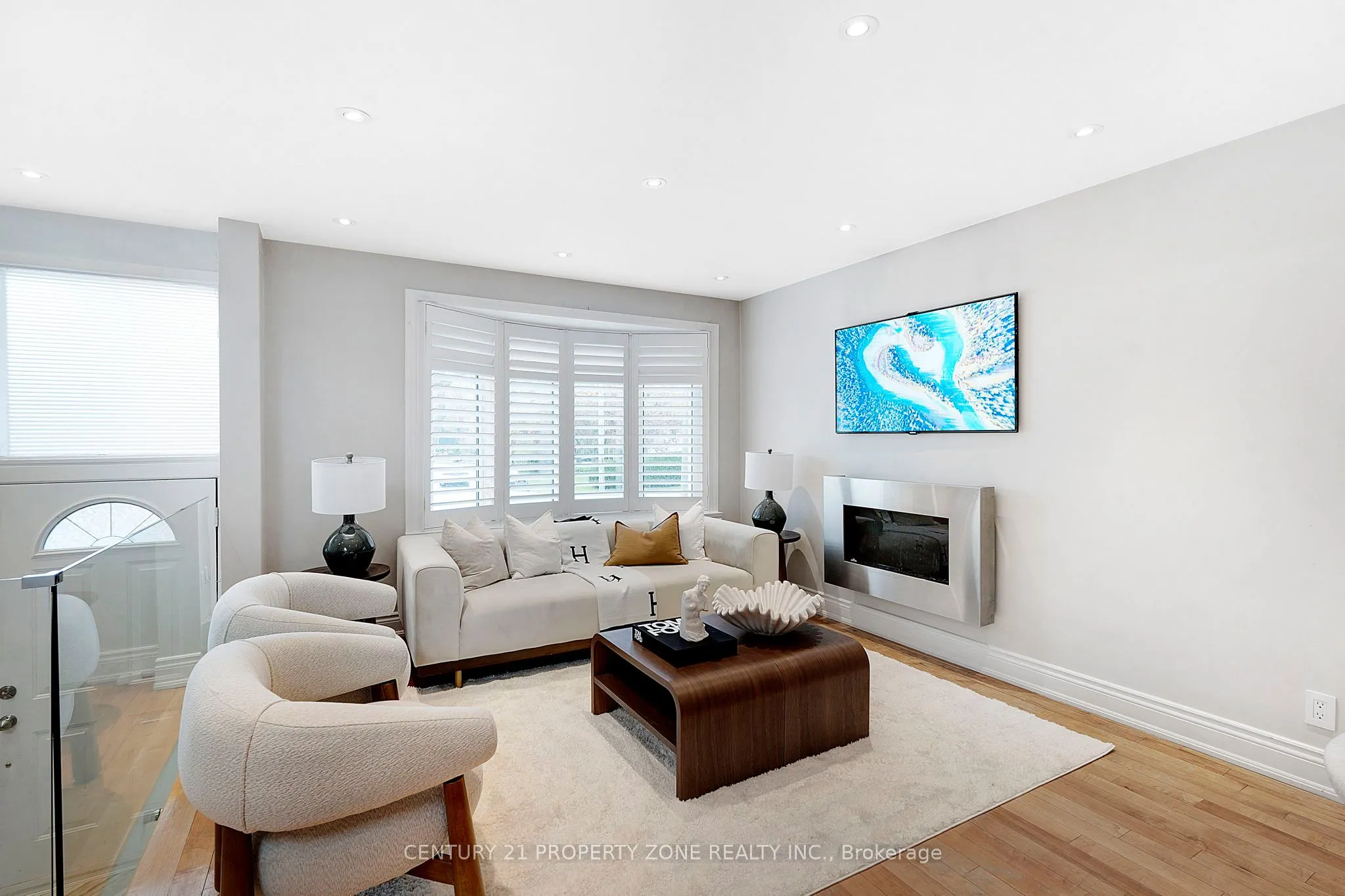 547 Pinegrove Road