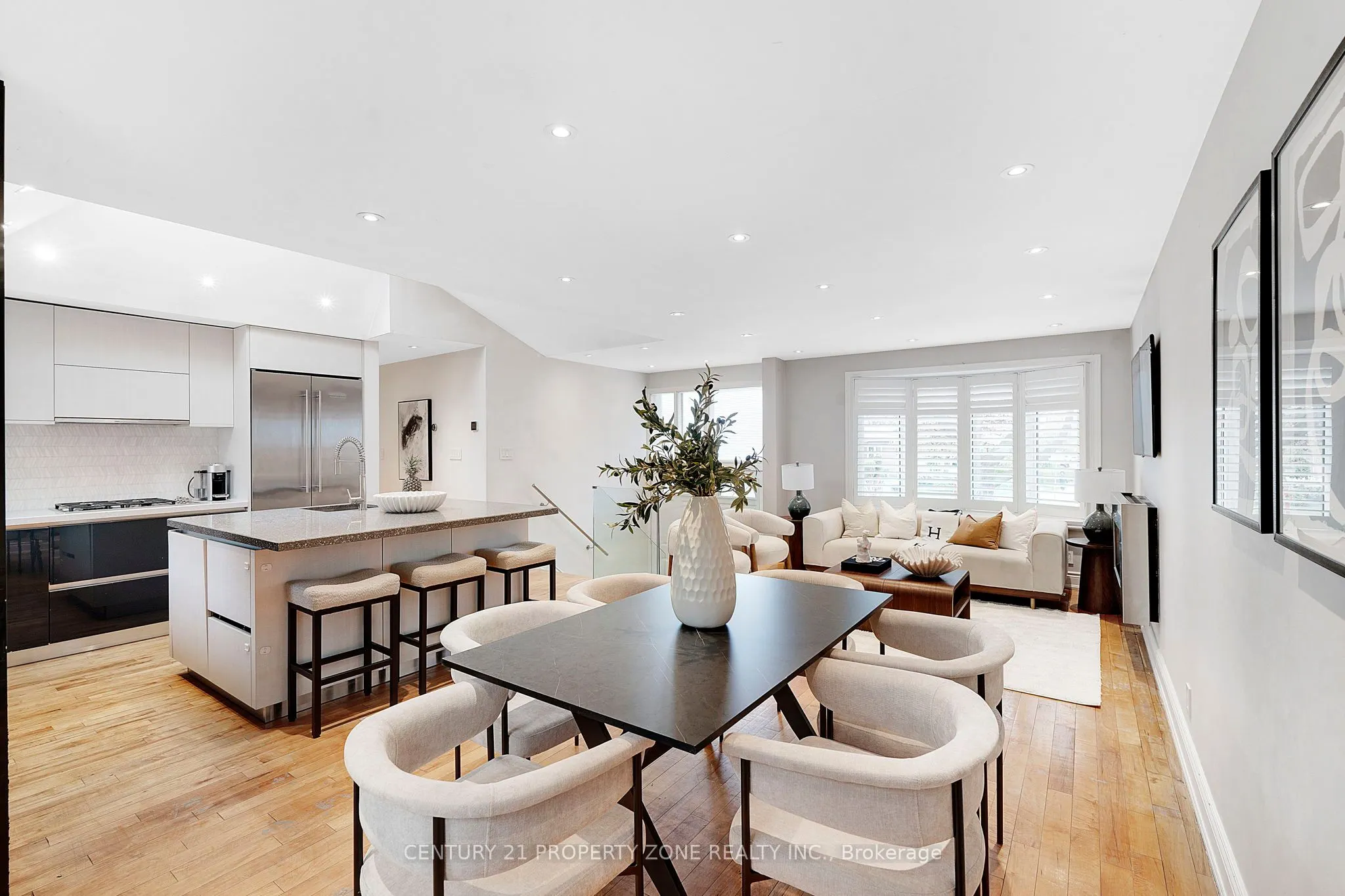 547 Pinegrove Road