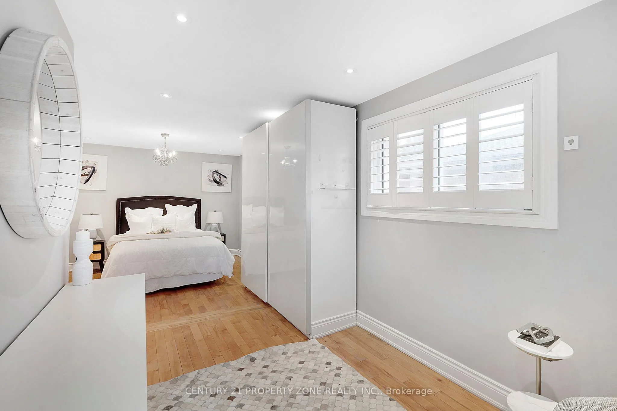 547 Pinegrove Road