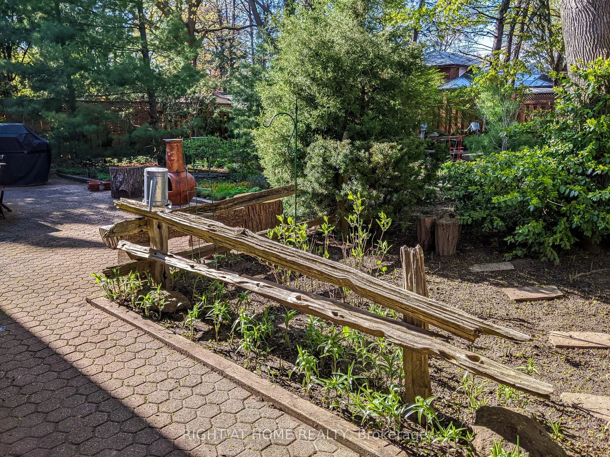 3325 Enniskillen Circle