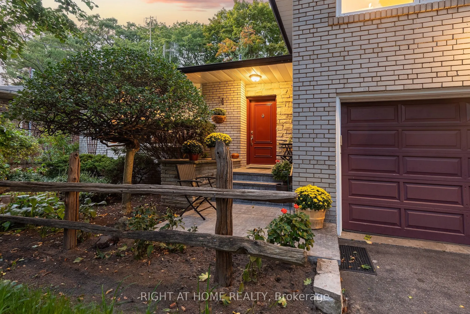 3325 Enniskillen Circle