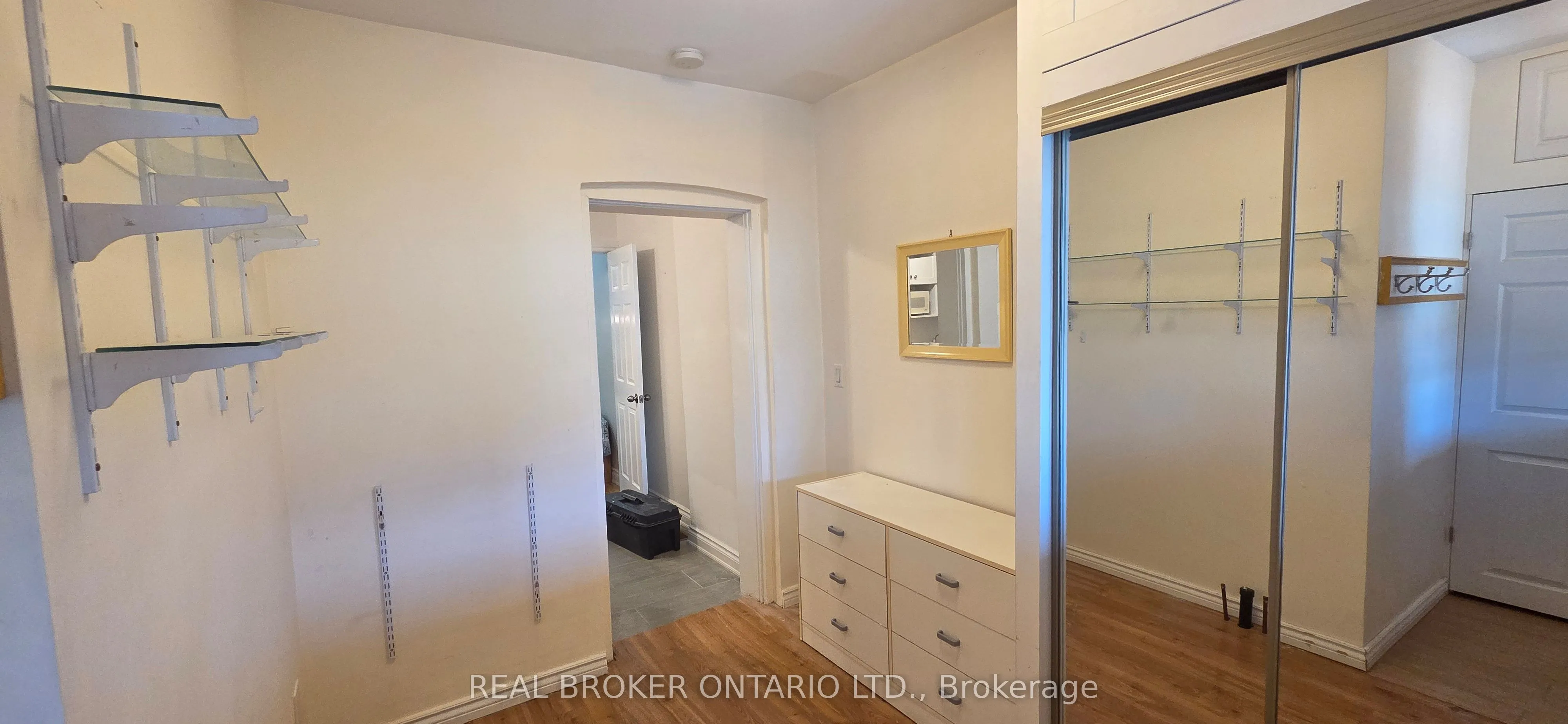 17 Howard Park Avenue