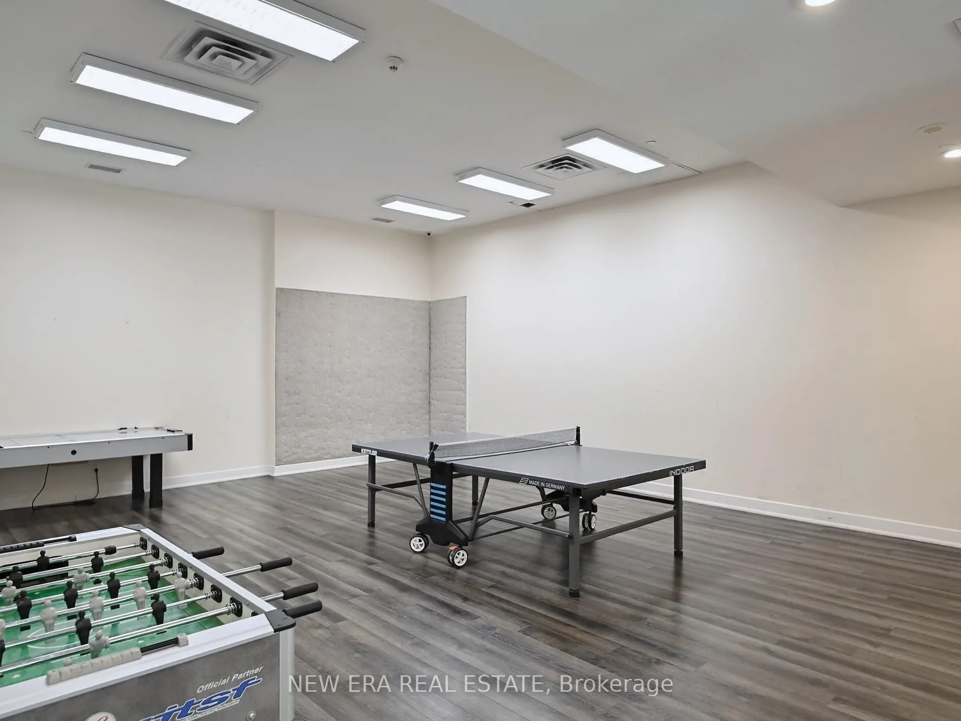 3888 Duke Of York Boulevard #923