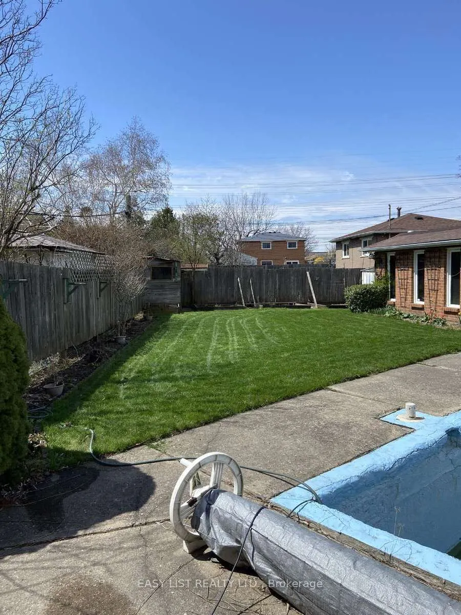 24 Elmvale Crescent
