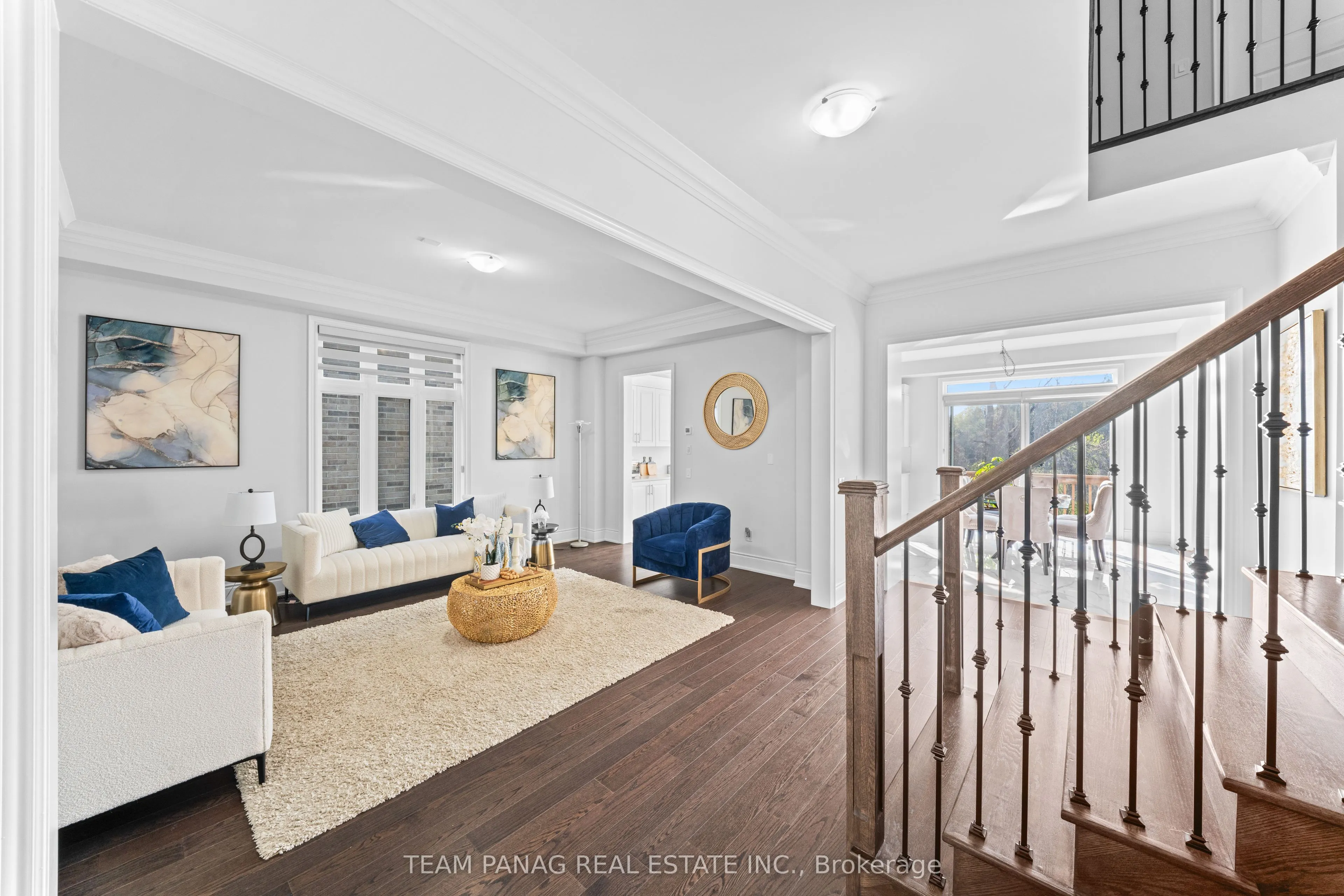 91 Raspberry Ridge Avenue